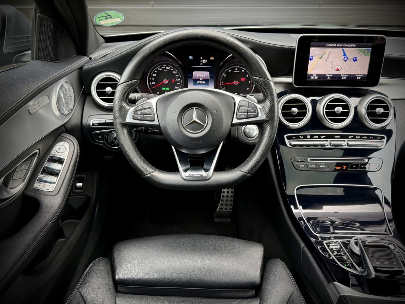 Foto van Mercedes-Benz C 200