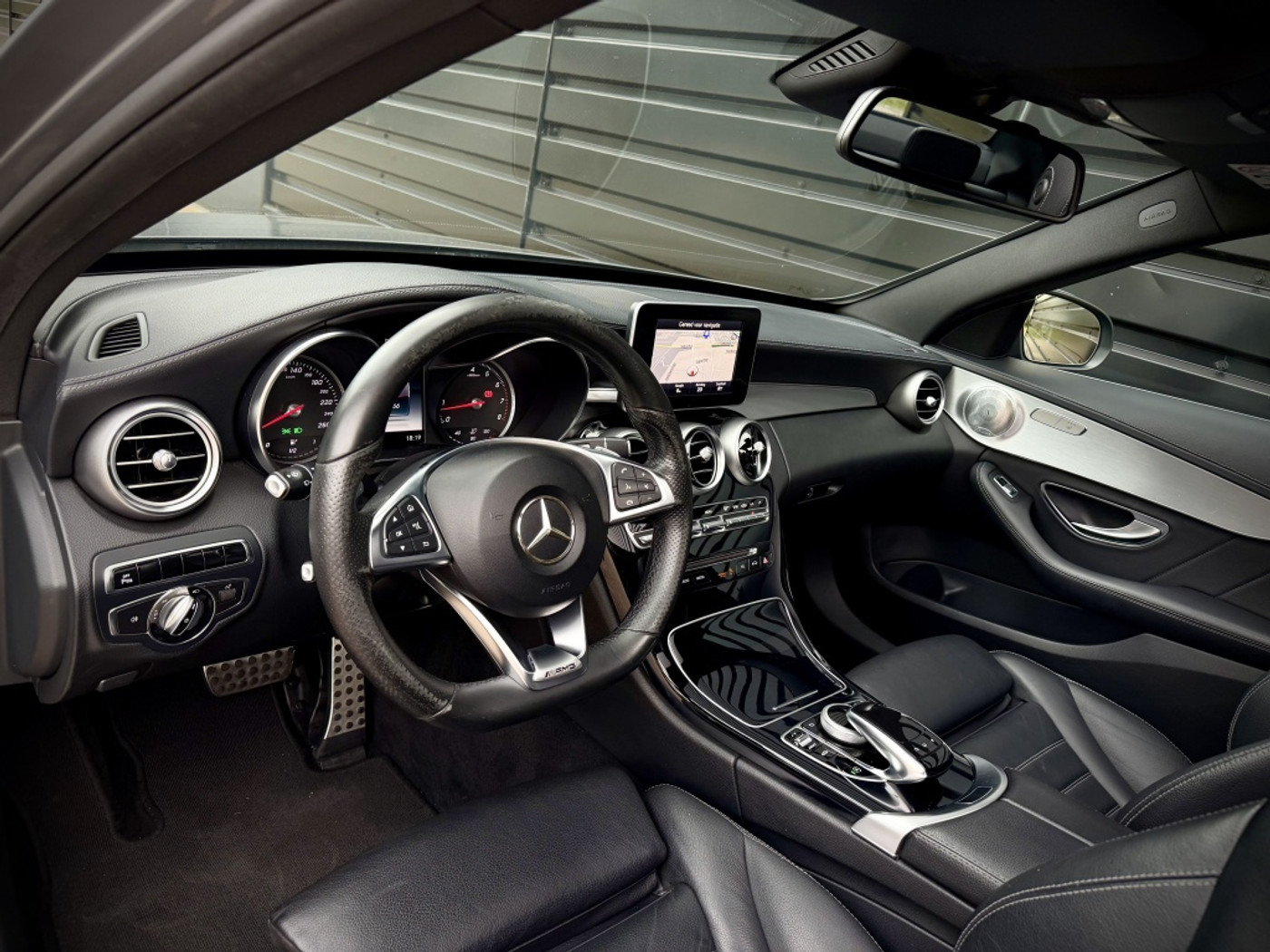 Foto van Mercedes-Benz C 200