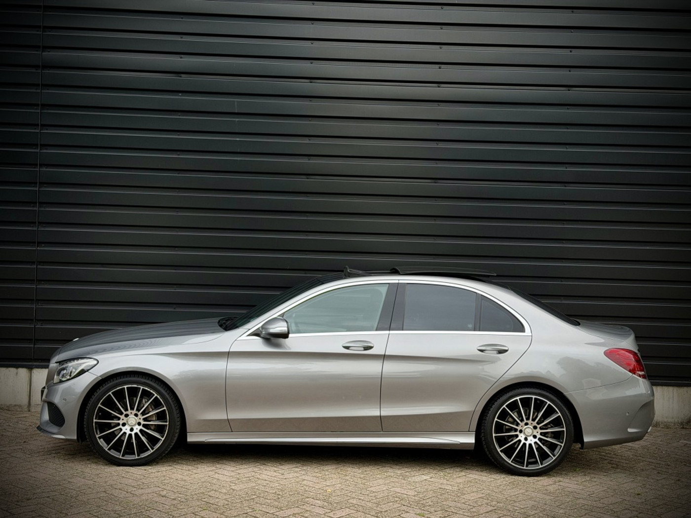 Foto van Mercedes-Benz C 200