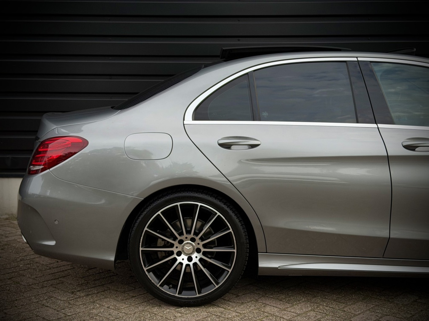 Foto van Mercedes-Benz C 200