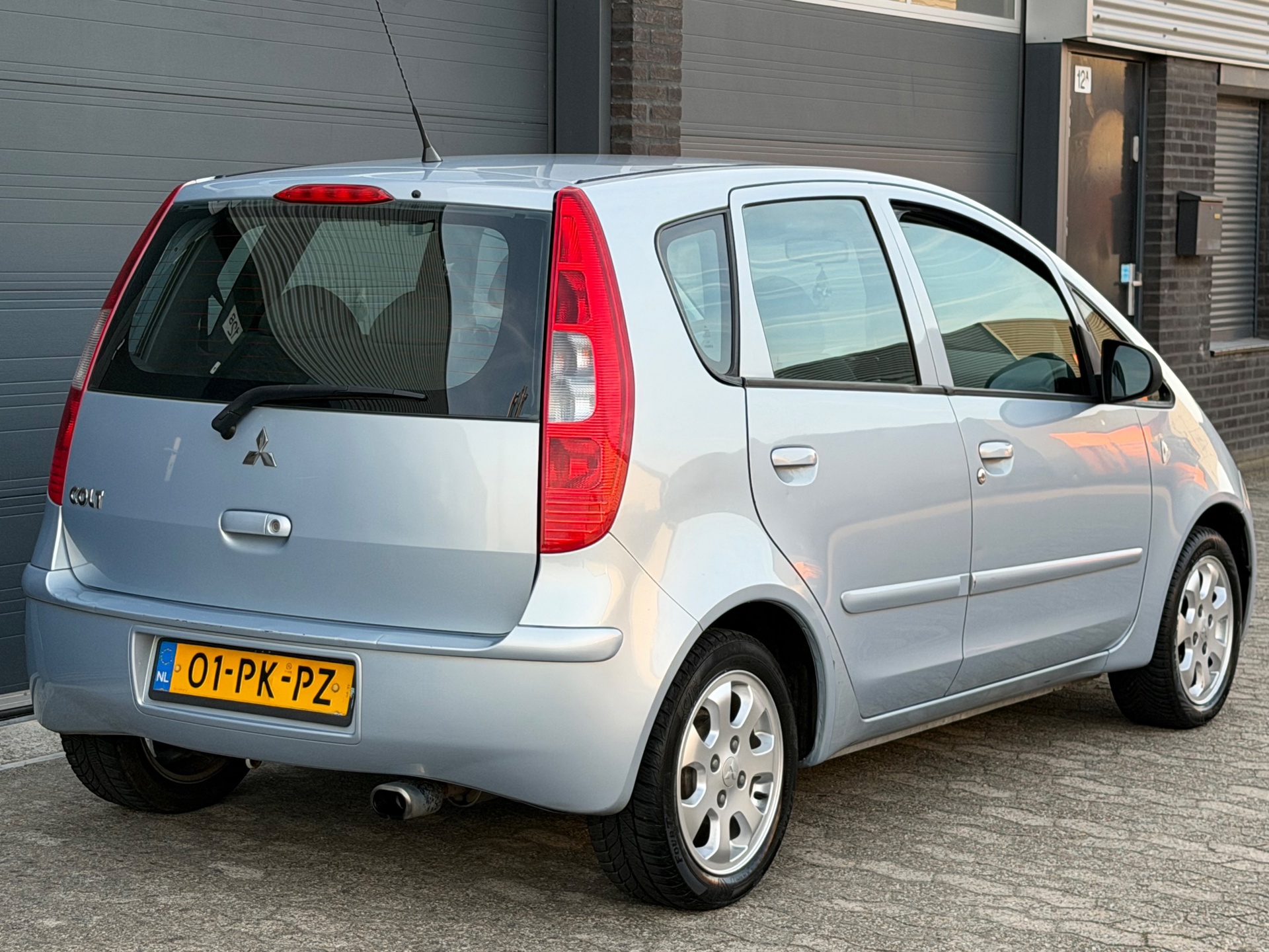 Foto van Mitsubishi Mitsubishi Colt
