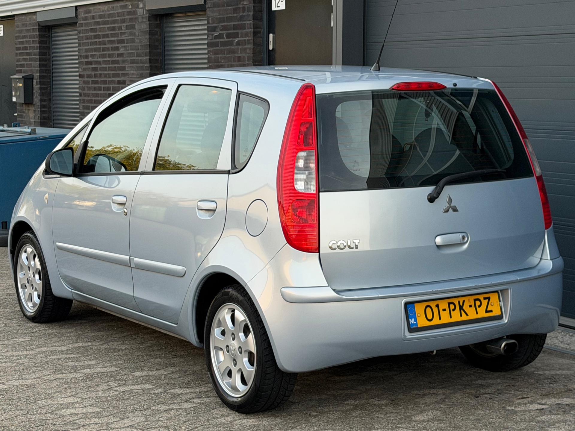 Foto van Mitsubishi Mitsubishi Colt