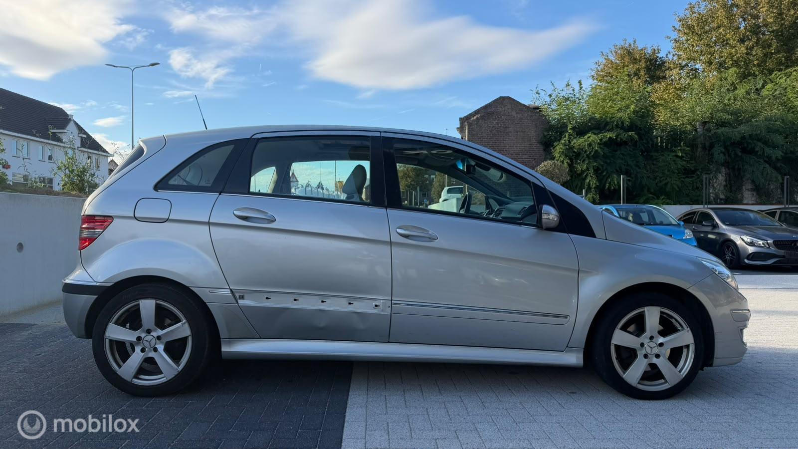 Foto van Mercedes-Benz B 200