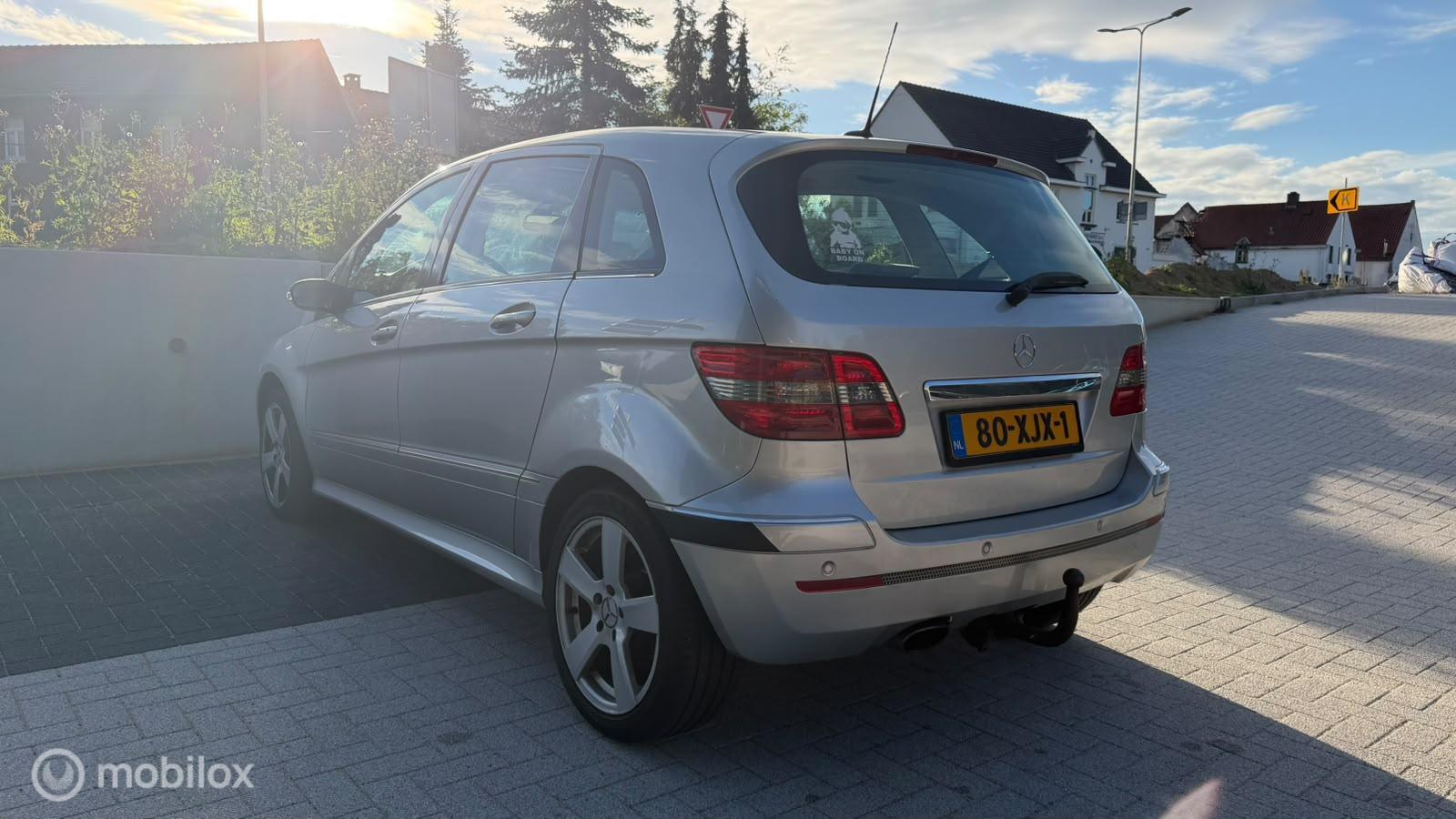 Foto van Mercedes-Benz B 200