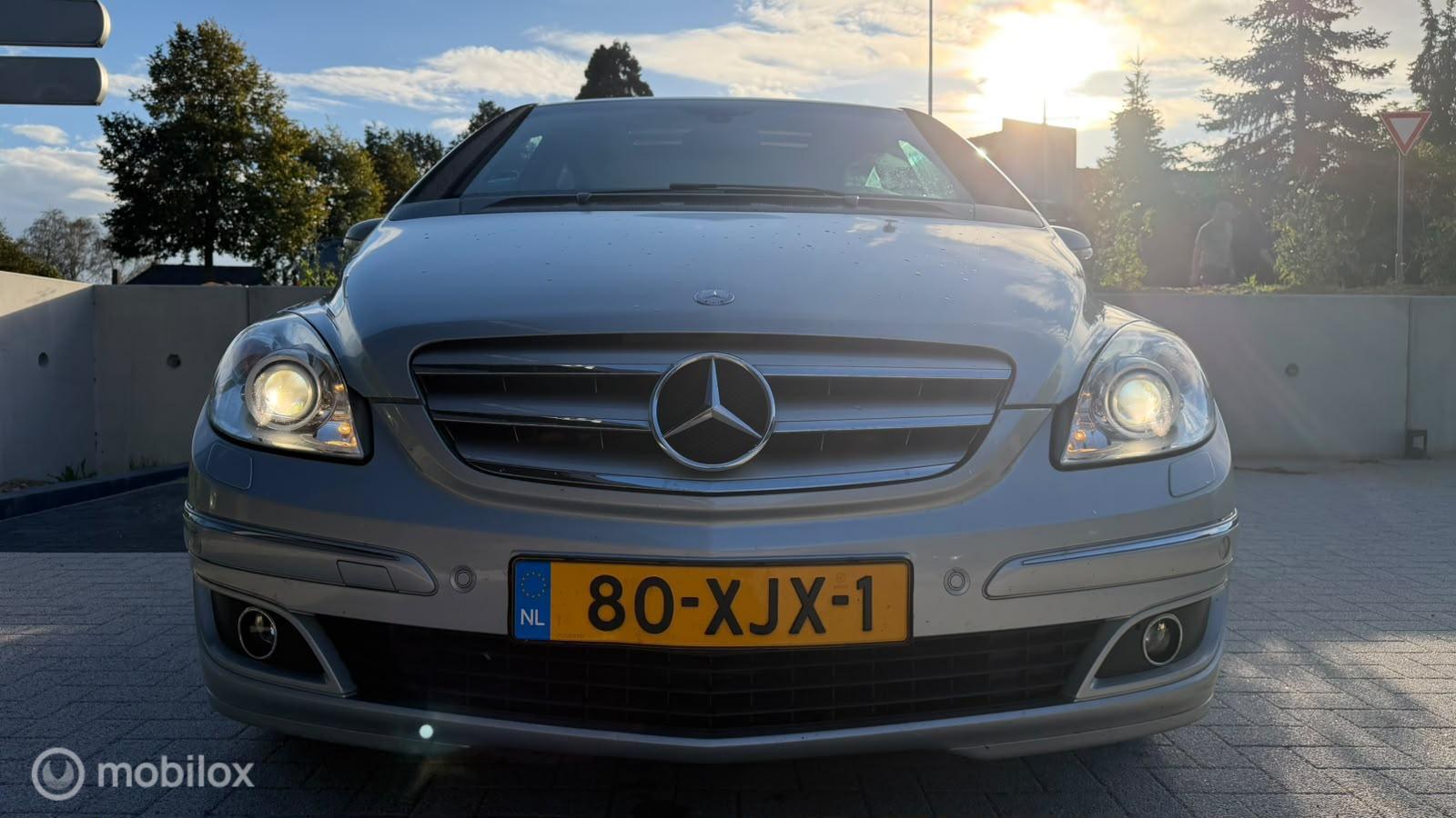 Foto van Mercedes-Benz B 200