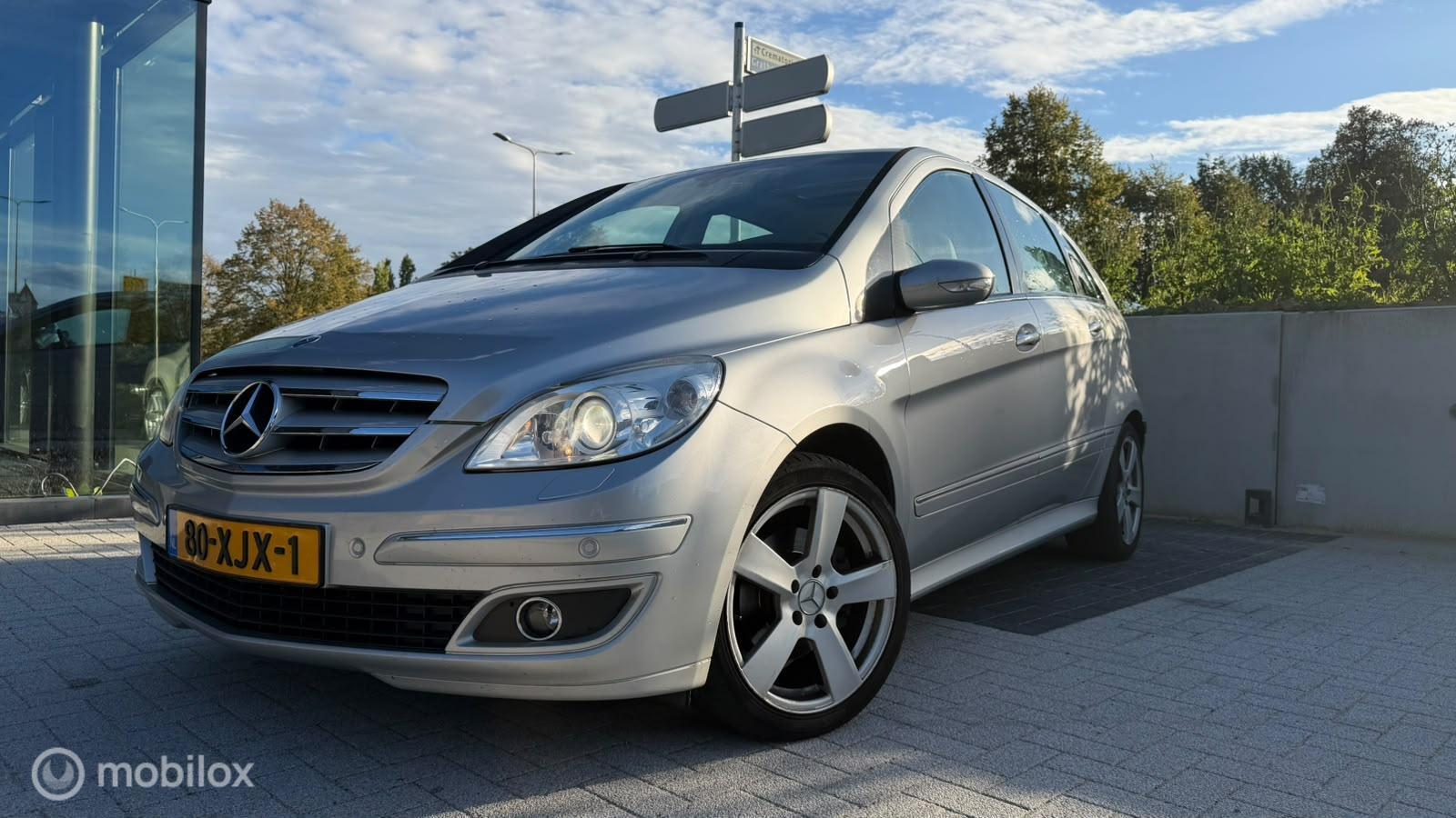 Foto van Mercedes-Benz B 200