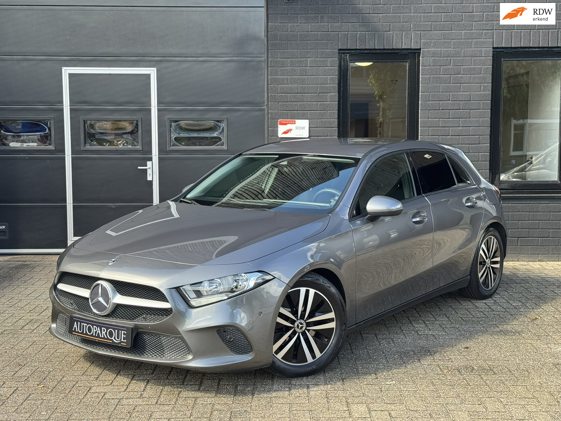 Mercedes-Benz A-klasse 180 Premium Plus 2018 - voorkant