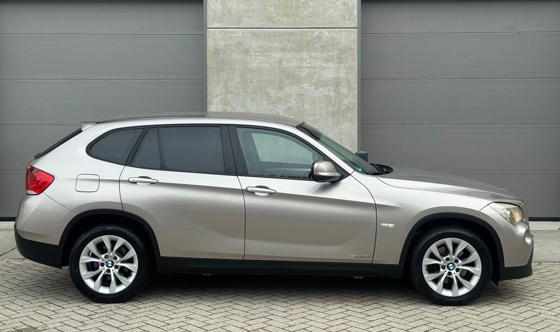Foto van BMW X1 sDrive 18i