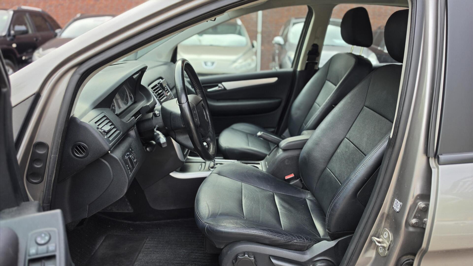 Foto van Mercedes-Benz B 200