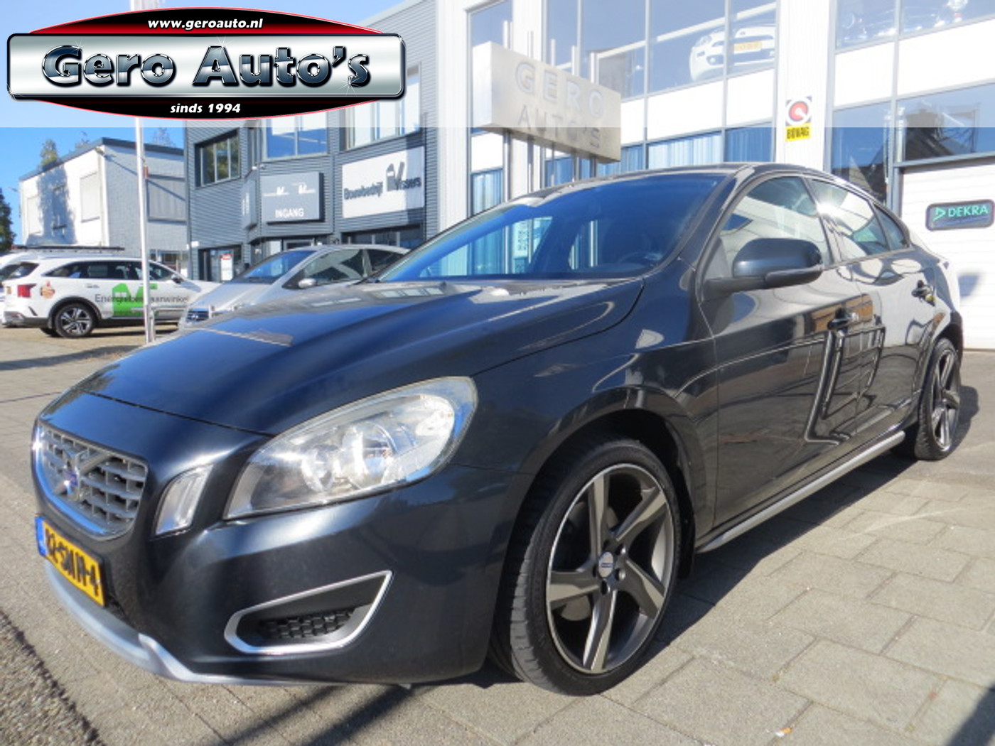 Volvo S60 1.6 T4 Kinetic 2011 - voorkant