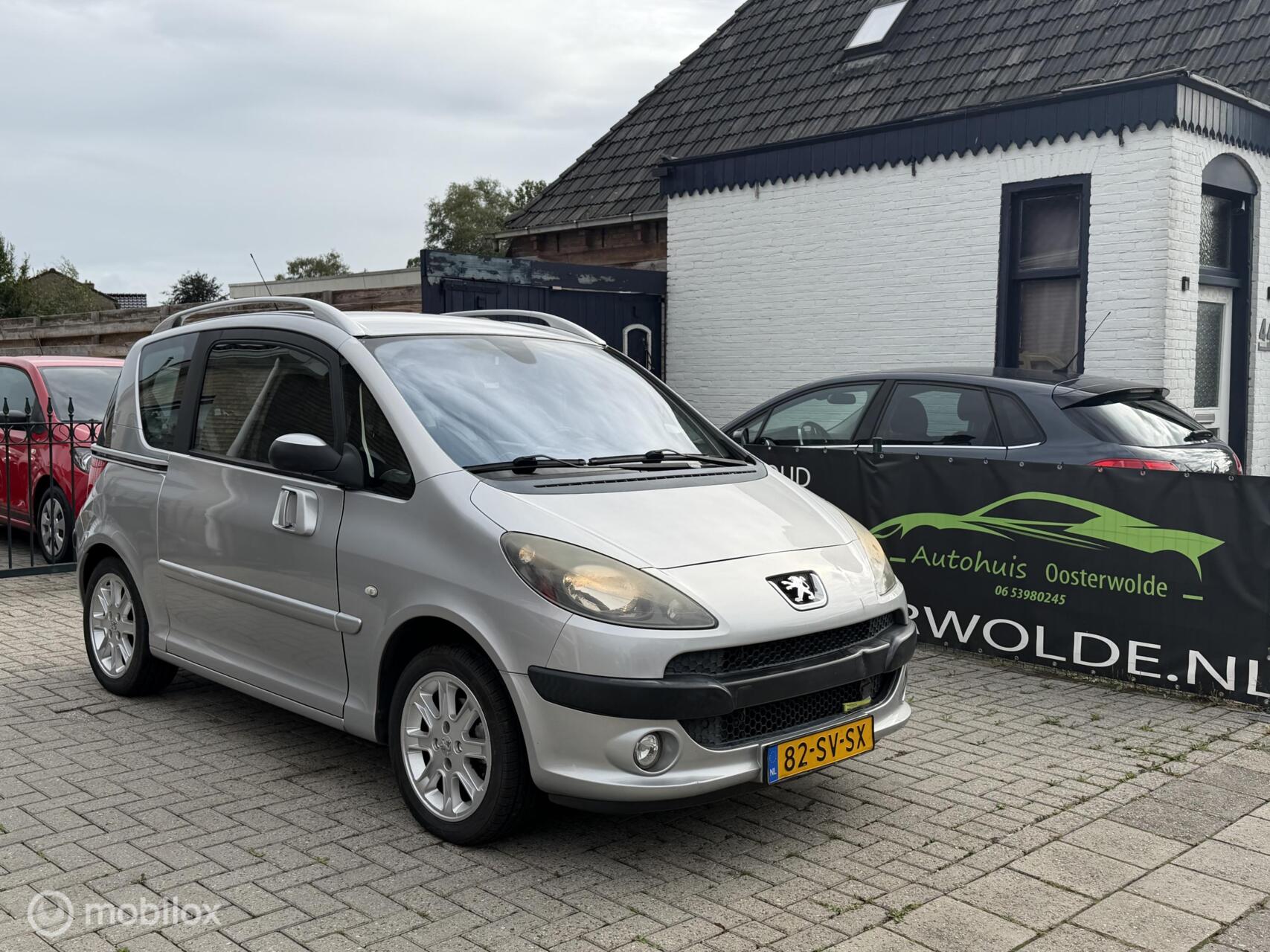Peugeot 1007 1.6-16V Automaat schakelt soepel ! Nieuwe apk 2006 - voorkant