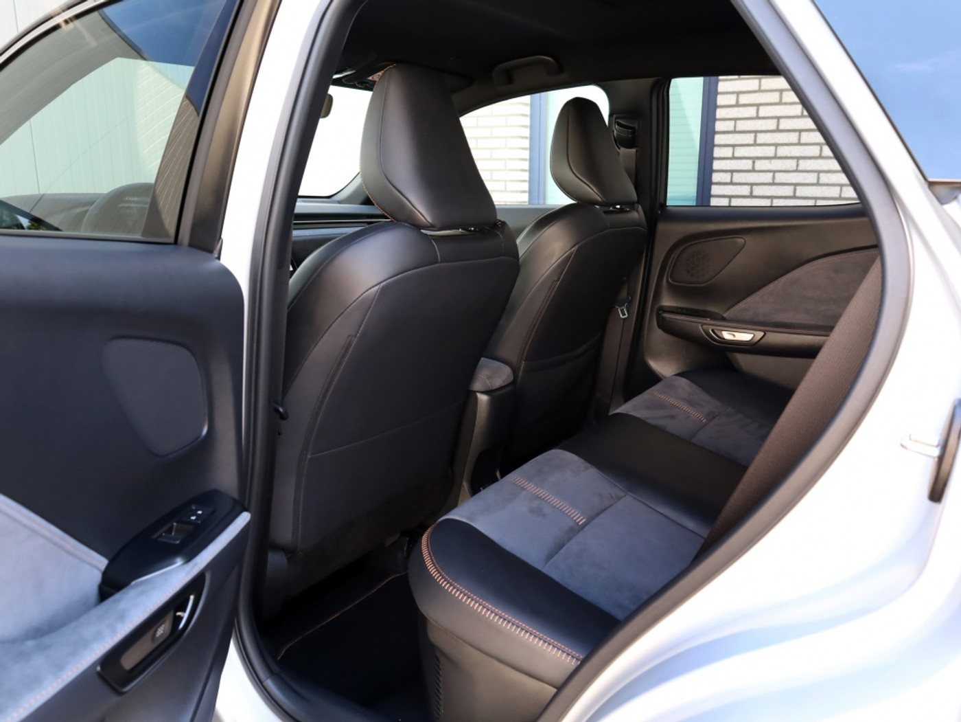 Foto van Lexus Lexus LBX