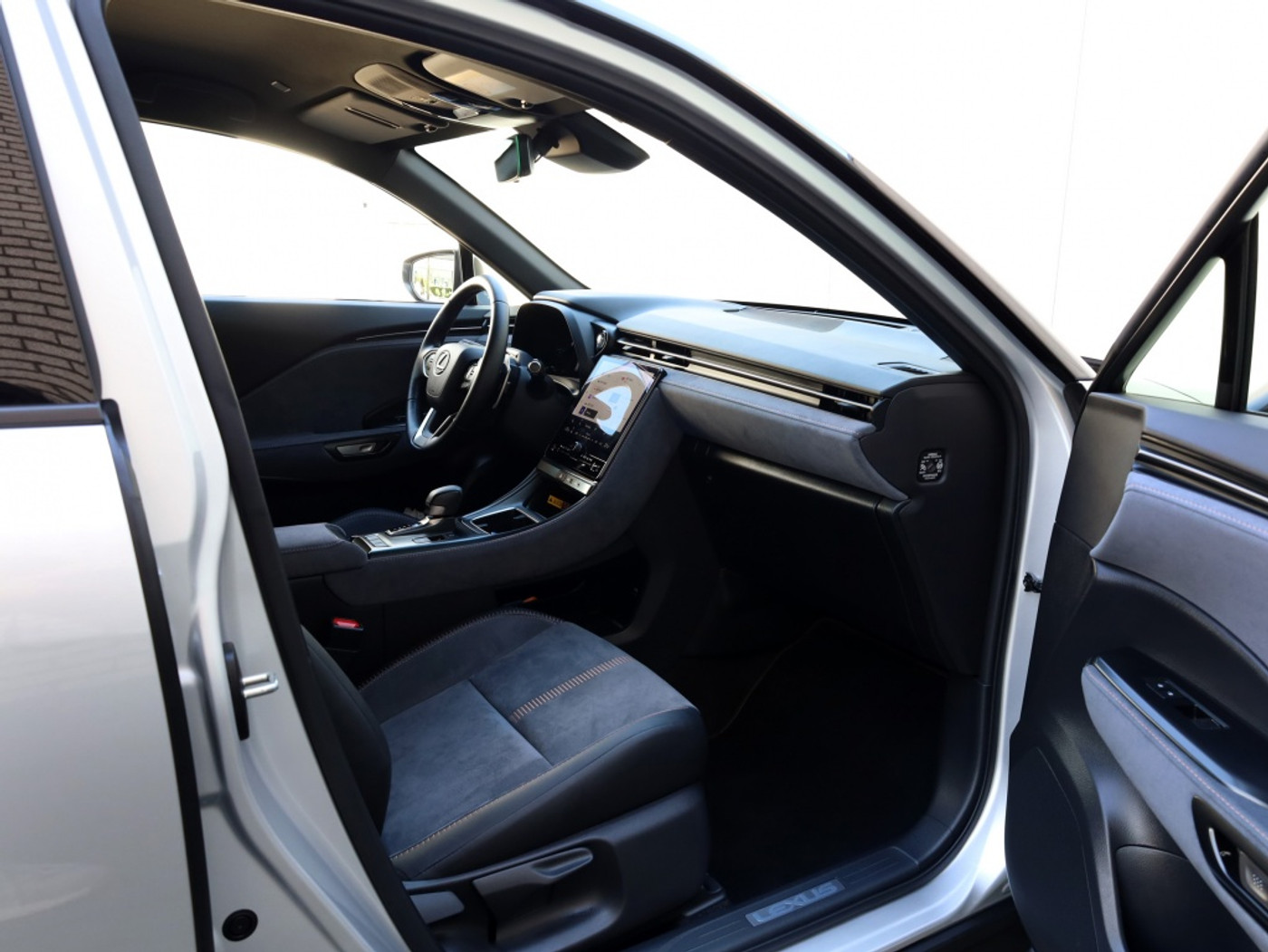 Foto van Lexus Lexus LBX
