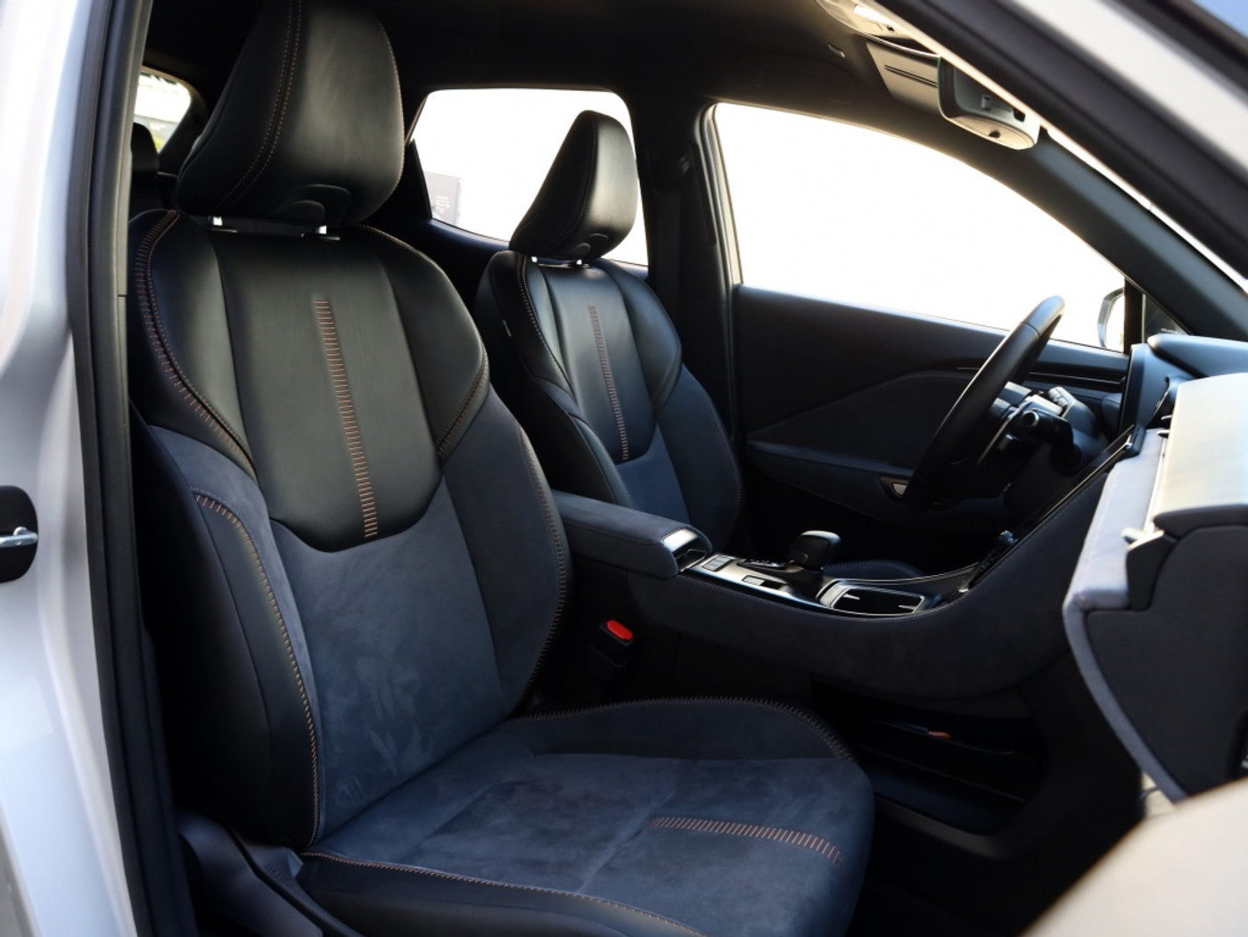 Foto van Lexus Lexus LBX