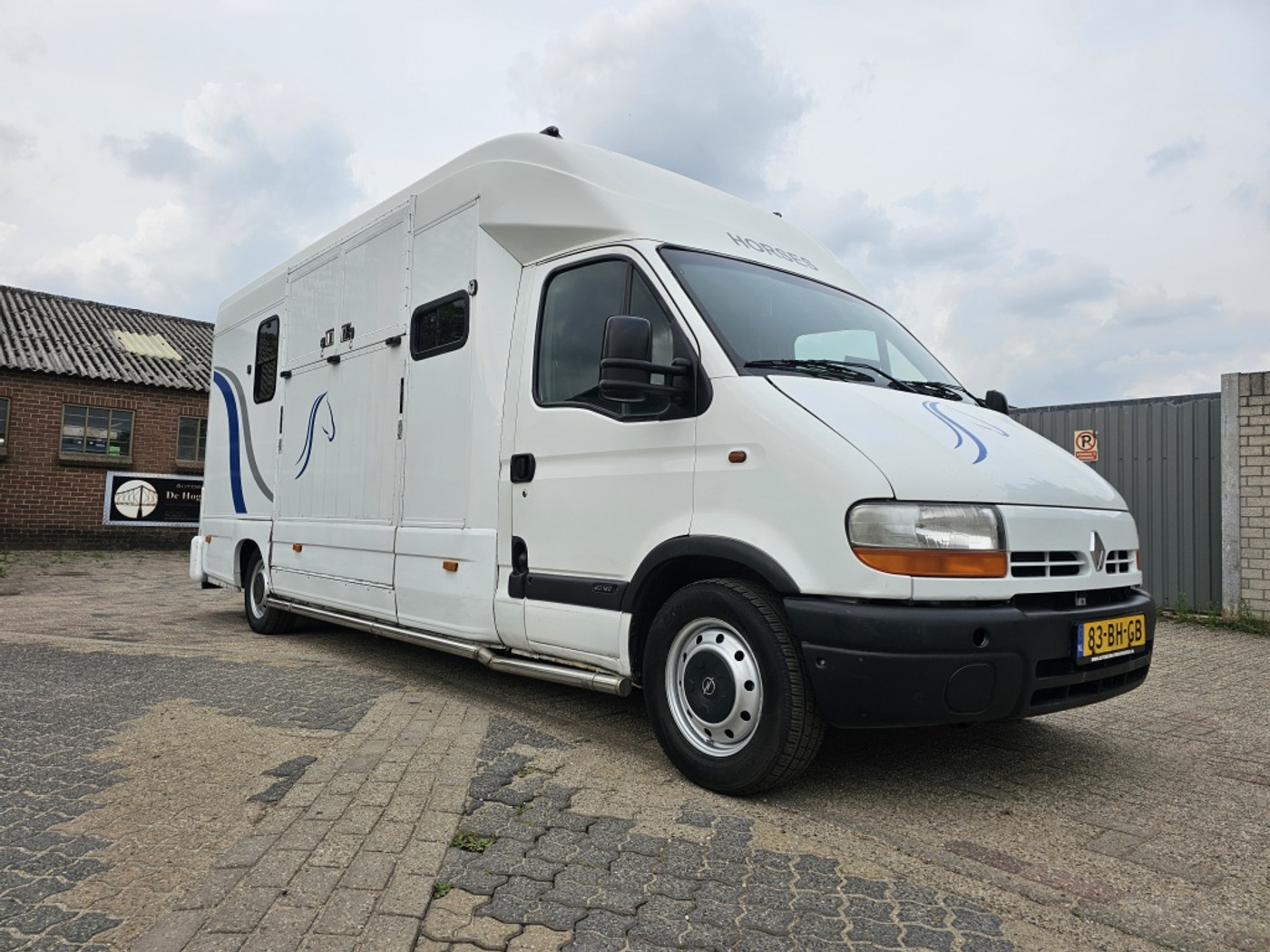 Foto van Renault Master 3.5t Polyvolume 22m3 2.5 Dci Euro 2000