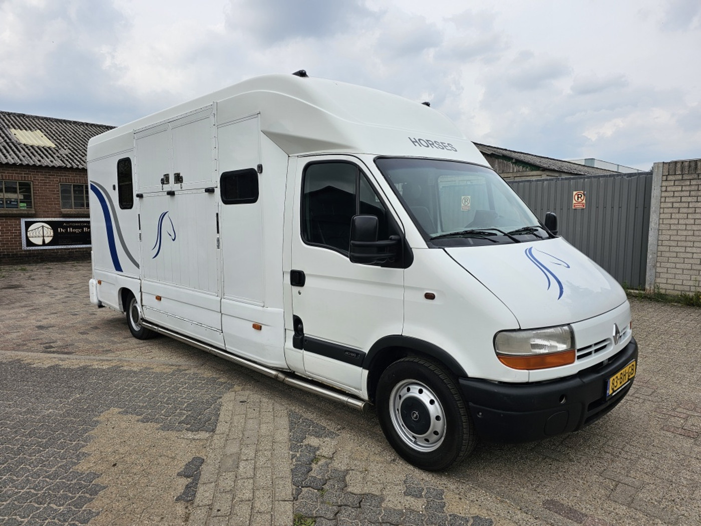 Foto van Renault Master 3.5t Polyvolume 22m3 2.5 Dci Euro 2000
