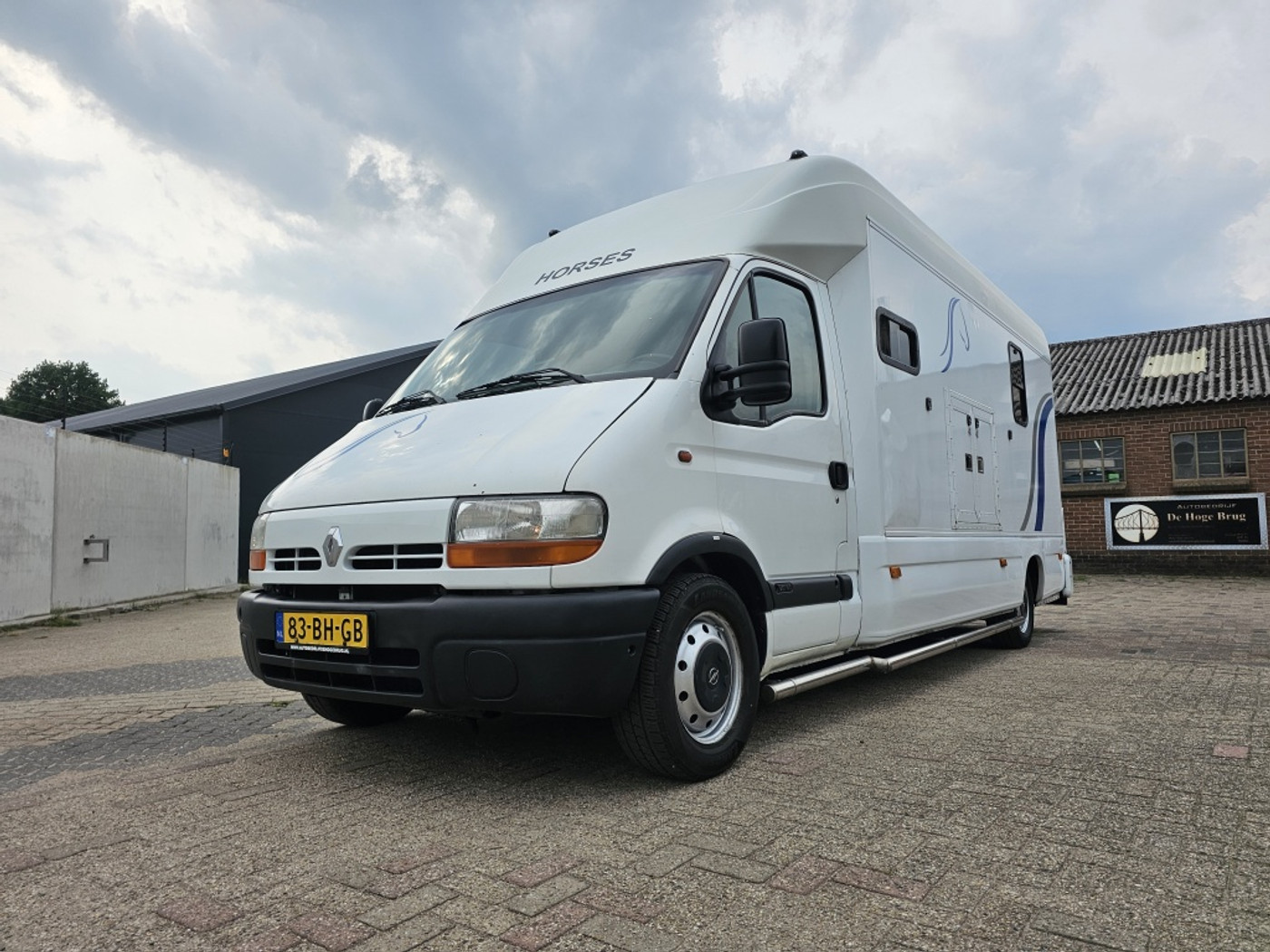 Foto van Renault Master 3.5t Polyvolume 22m3 2.5 Dci Euro 2000