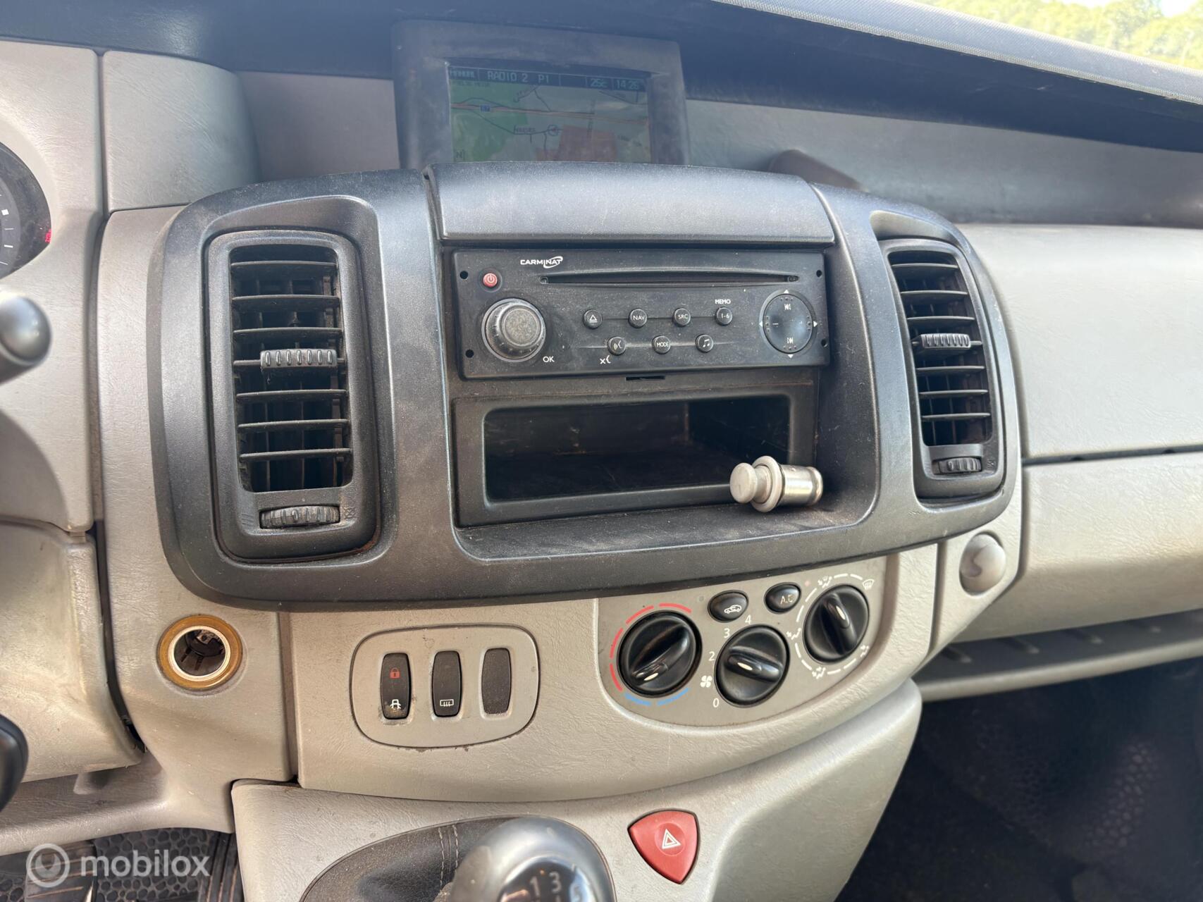 Foto van Renault Trafic T29 L2/h1 2.5 Dci 107kw E4 Fap