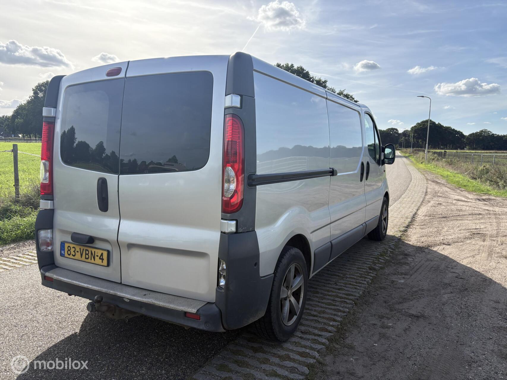 Foto van Renault Trafic T29 L2/h1 2.5 Dci 107kw E4 Fap