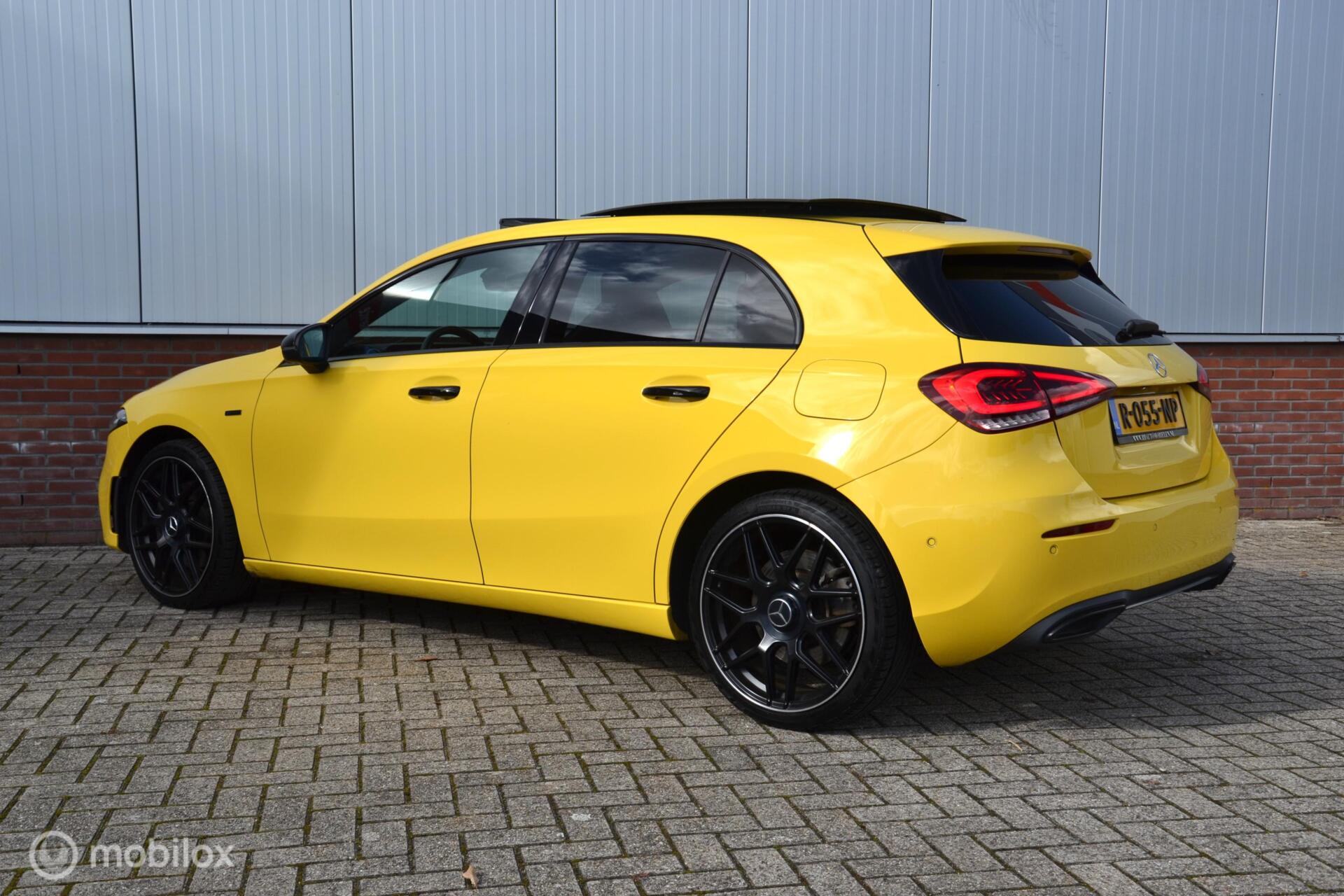Foto van Mercedes-Benz A 250 E