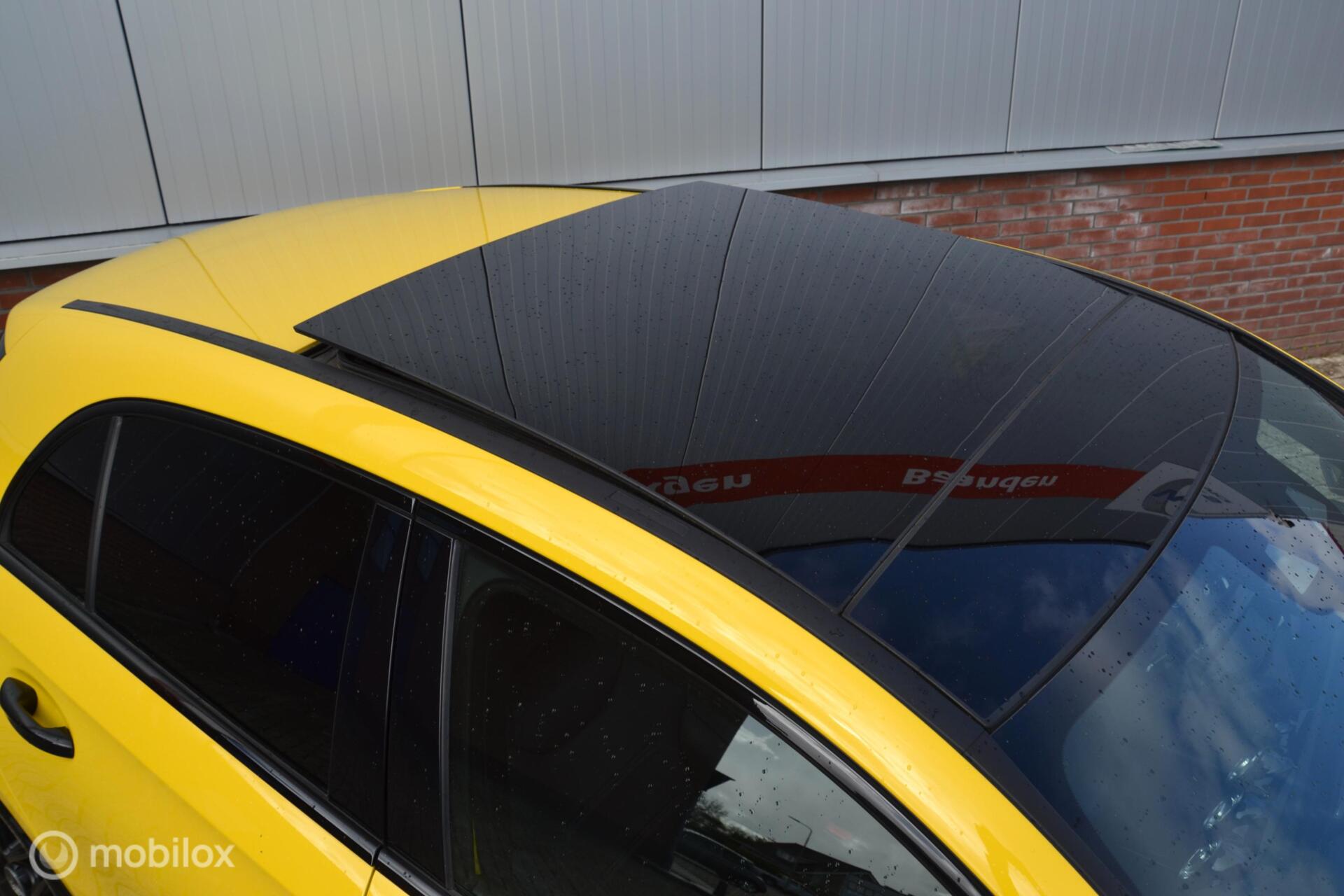 Foto van Mercedes-Benz A 250 E