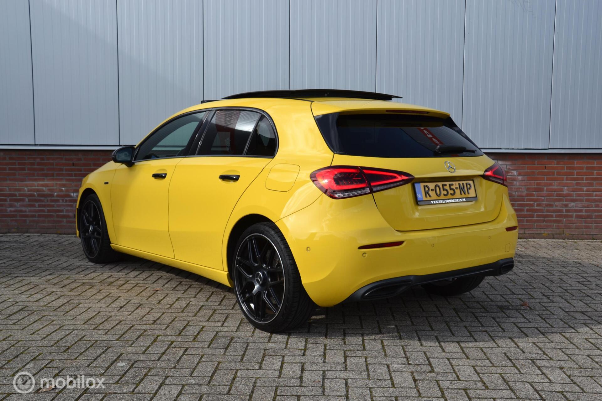 Foto van Mercedes-Benz A 250 E