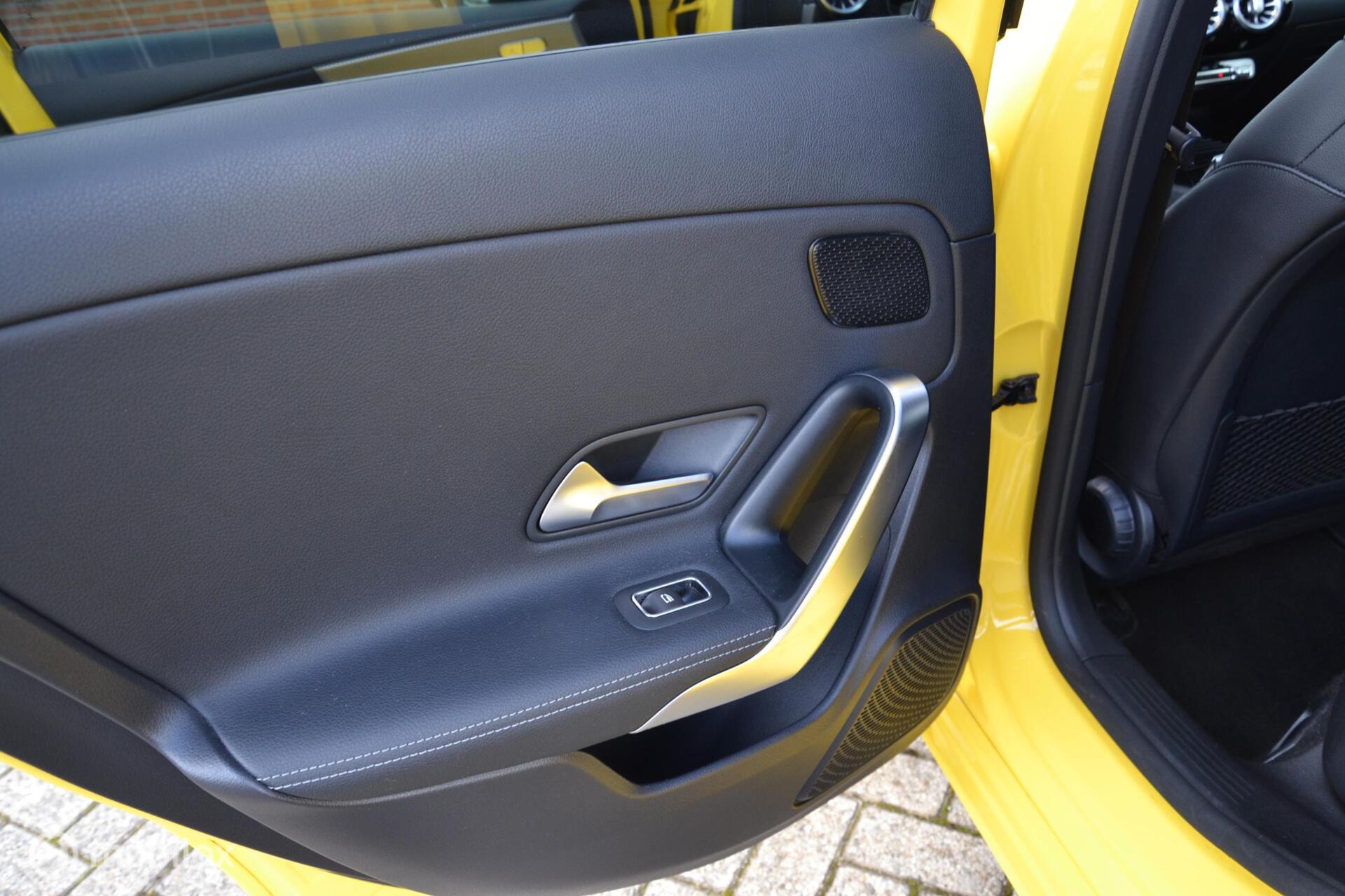 Foto van Mercedes-Benz A 250 E
