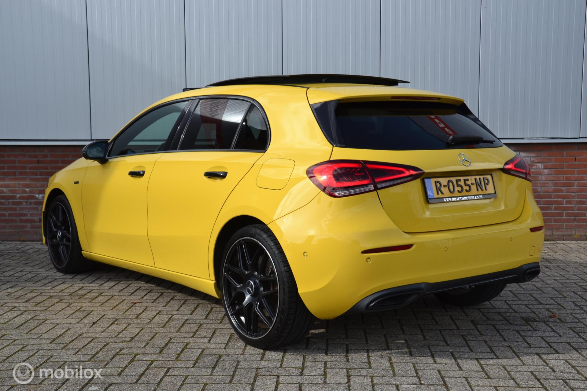 Foto van Mercedes-Benz A 250 E