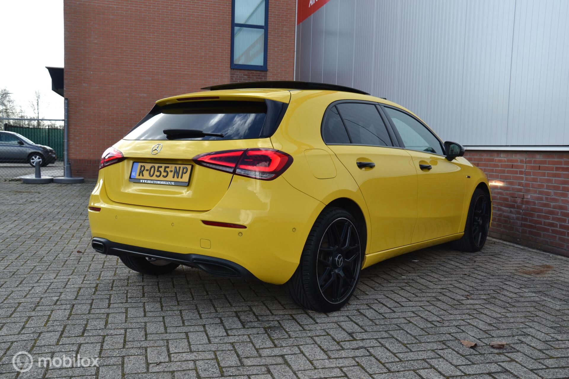 Foto van Mercedes-Benz A 250 E