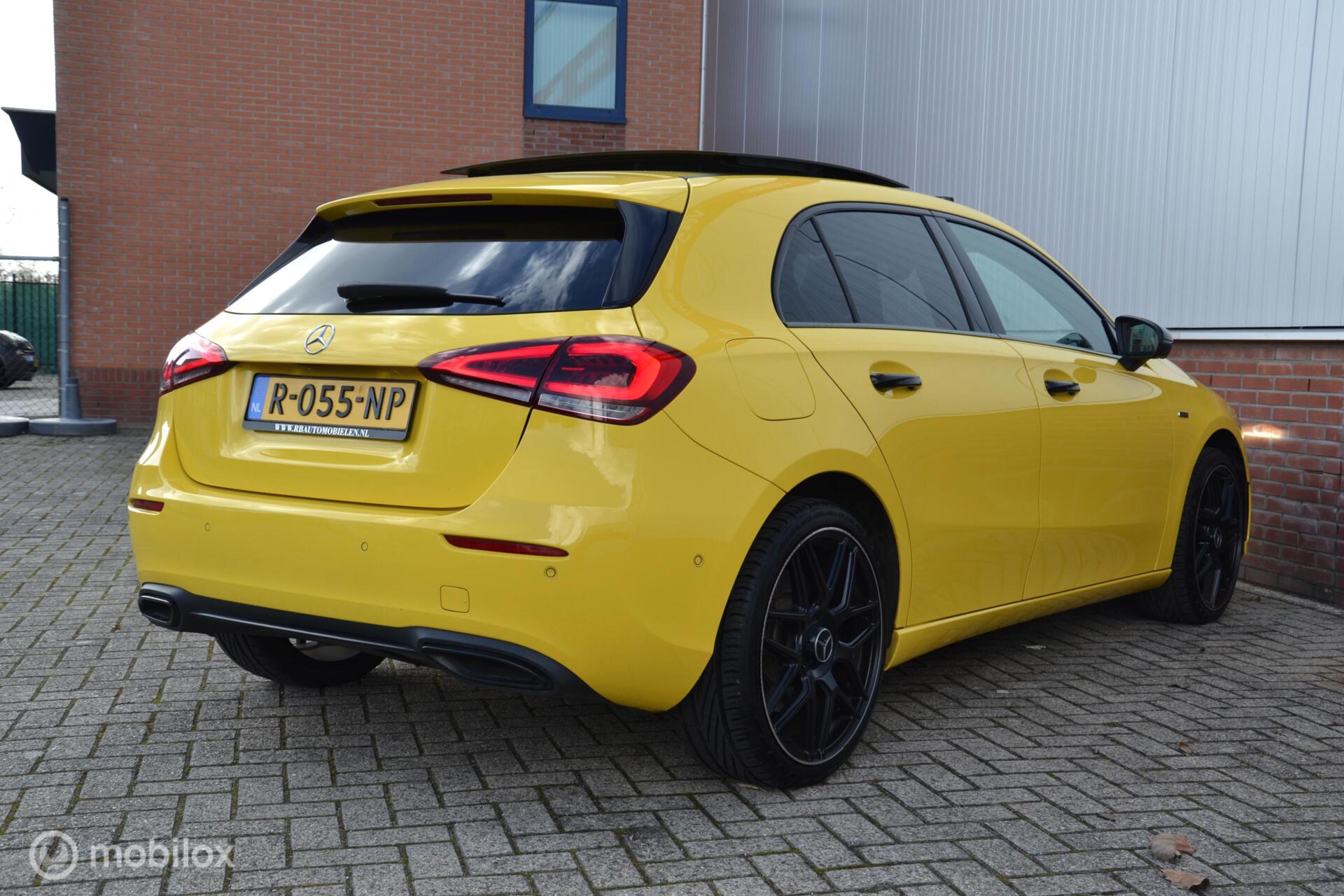 Foto van Mercedes-Benz A 250 E