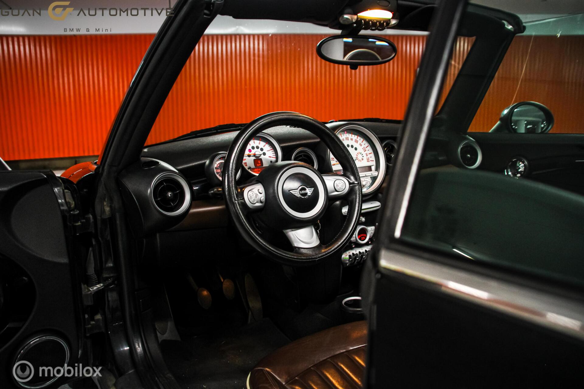 Foto van Mini Cooper Cabrio