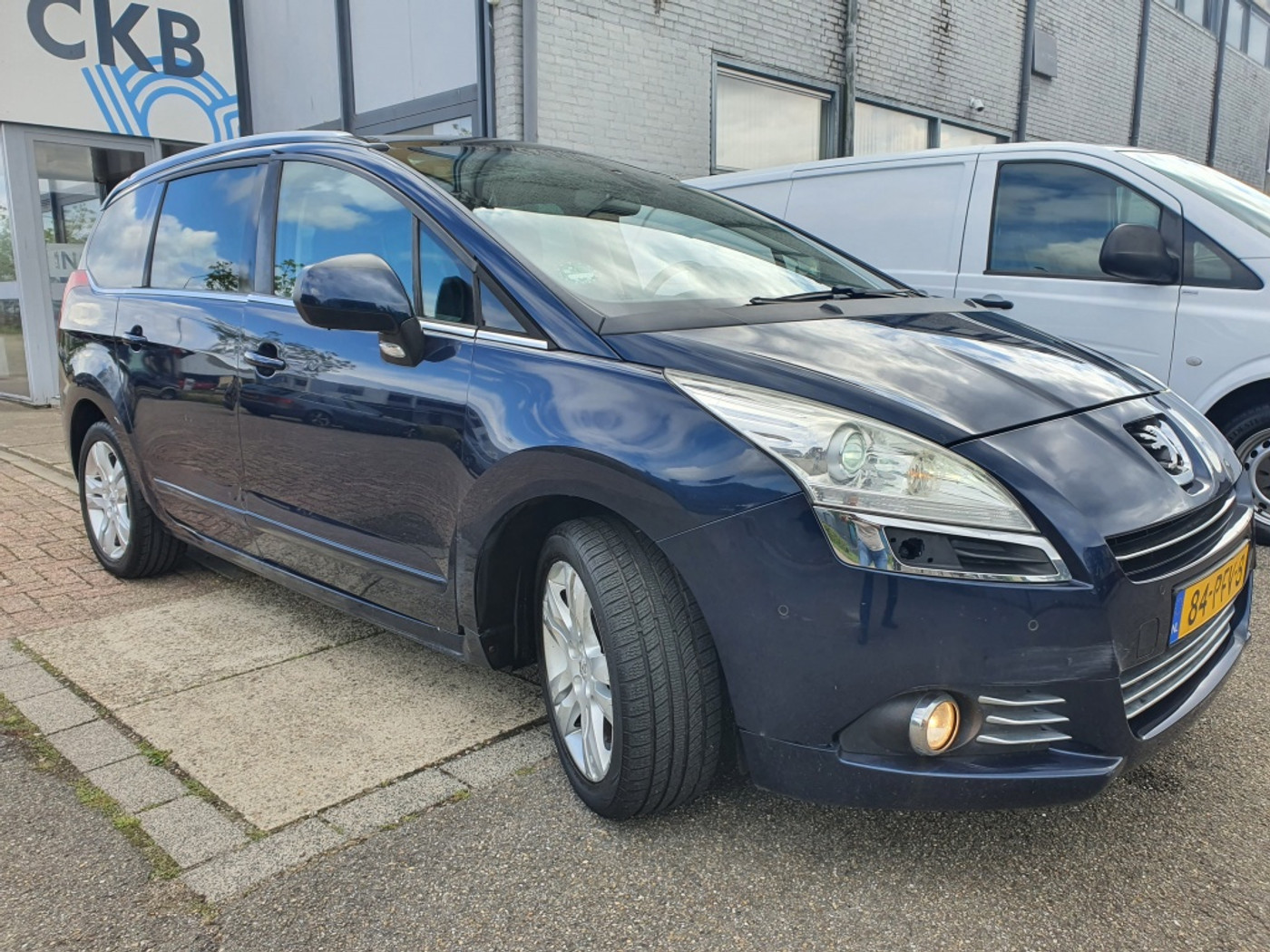 Foto van Peugeot 5008