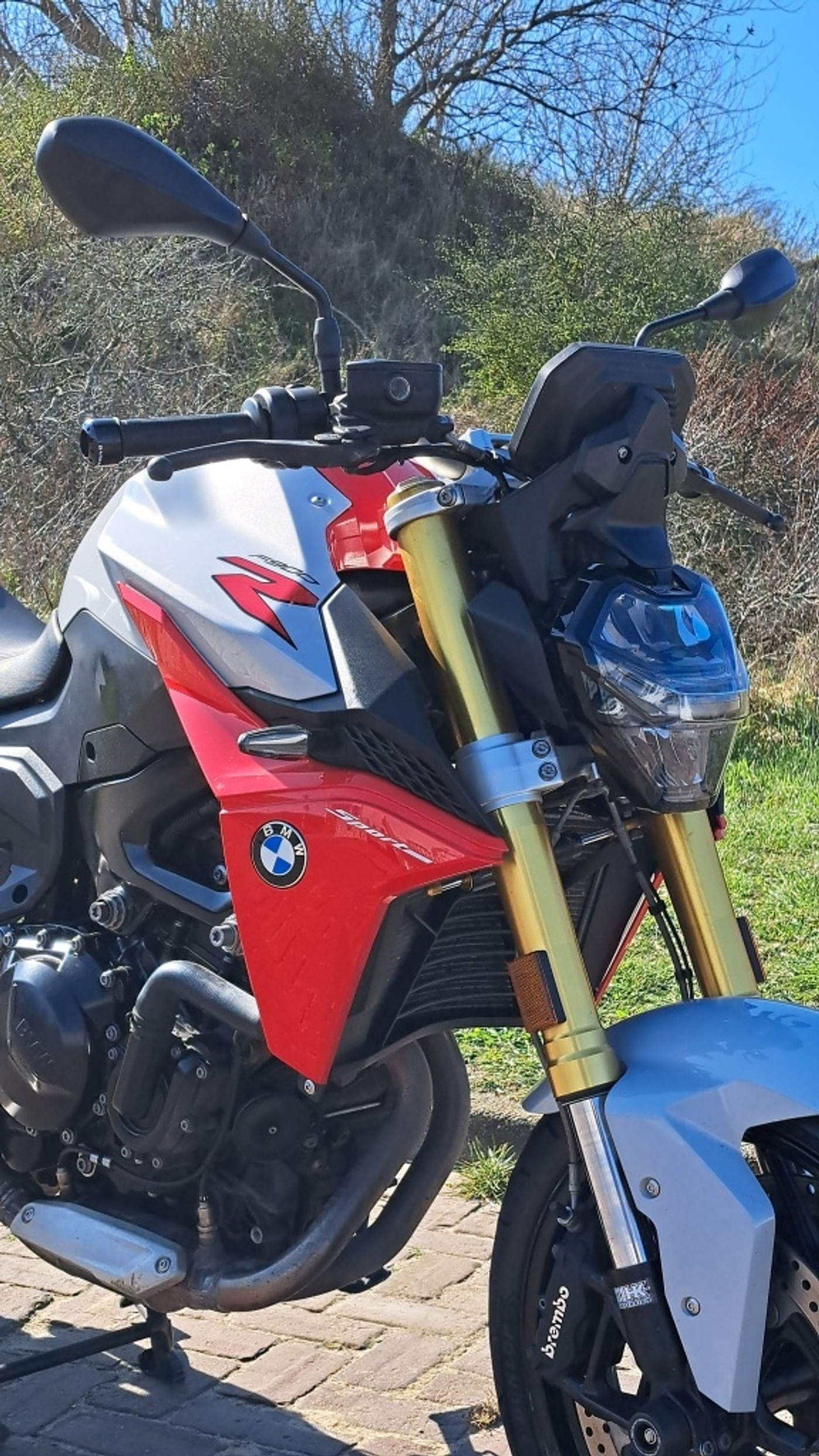 Foto van BMW F 900 R