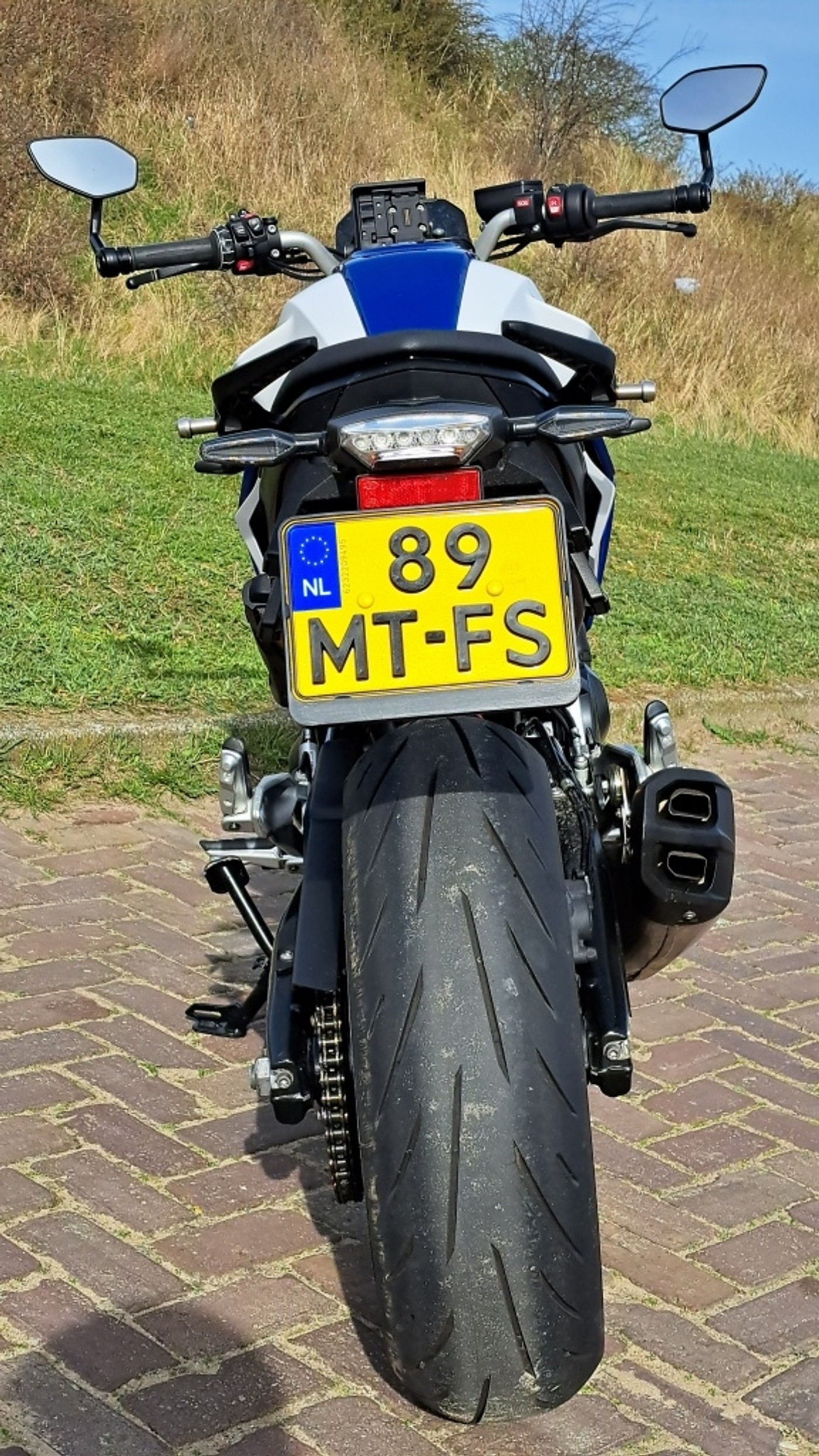 Foto van BMW F 900 R
