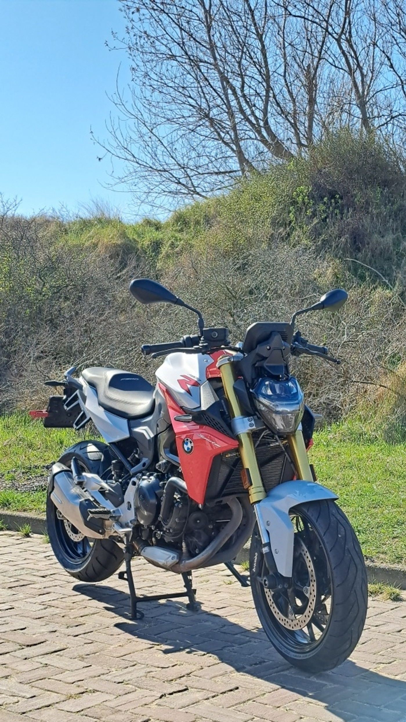 Foto van BMW F 900 R