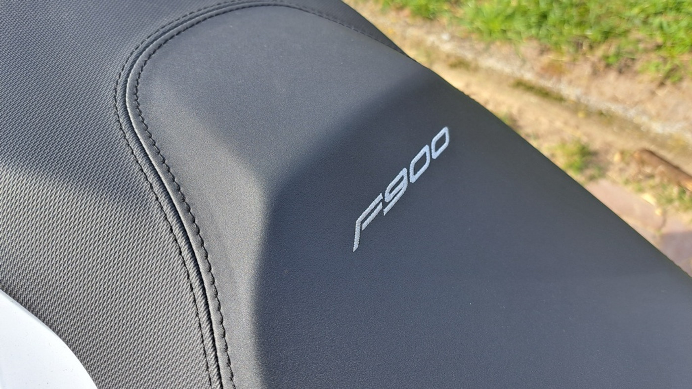 Foto van BMW F 900 R