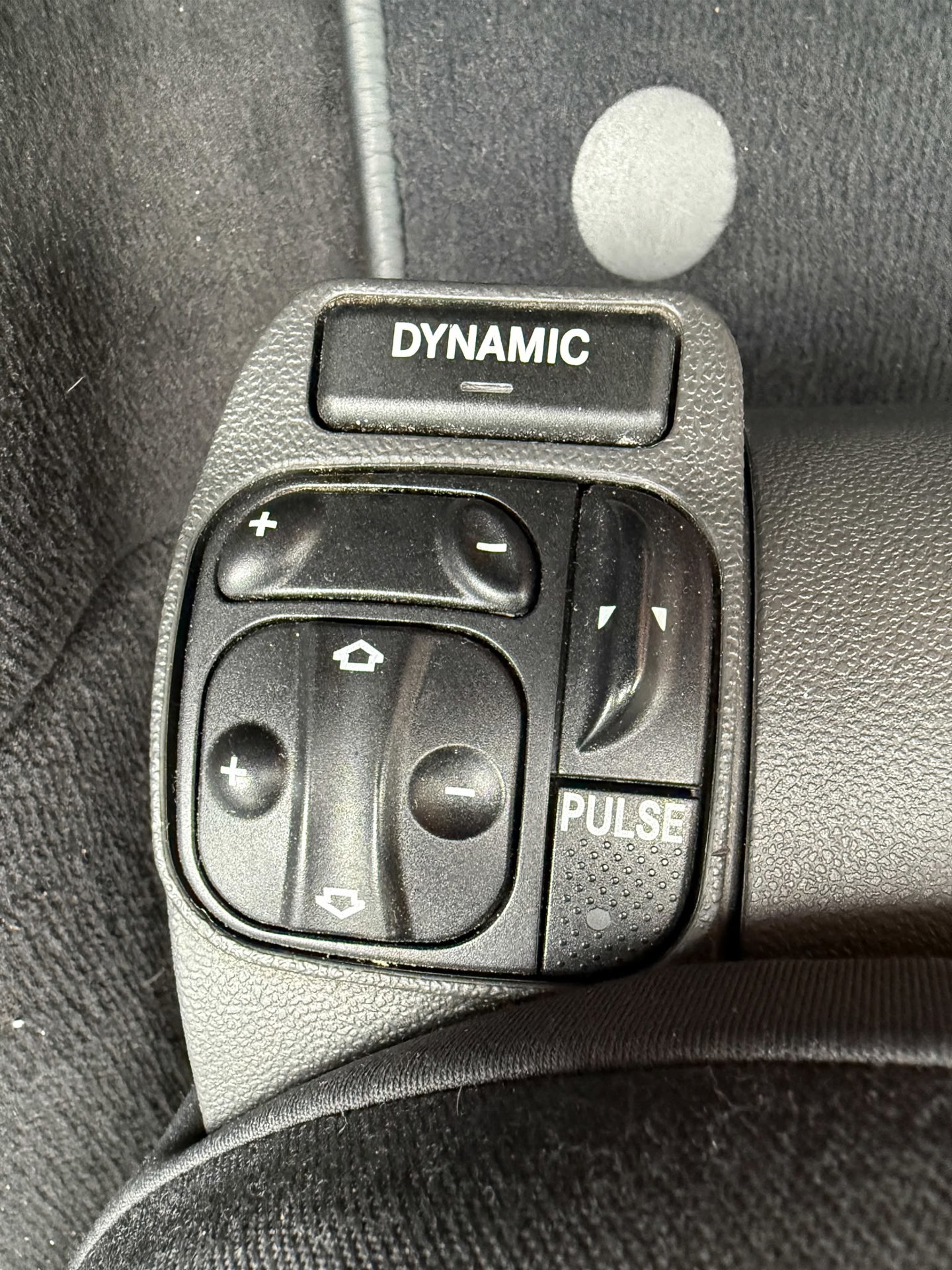 Foto van Mercedes-Benz E 500 4-matic
