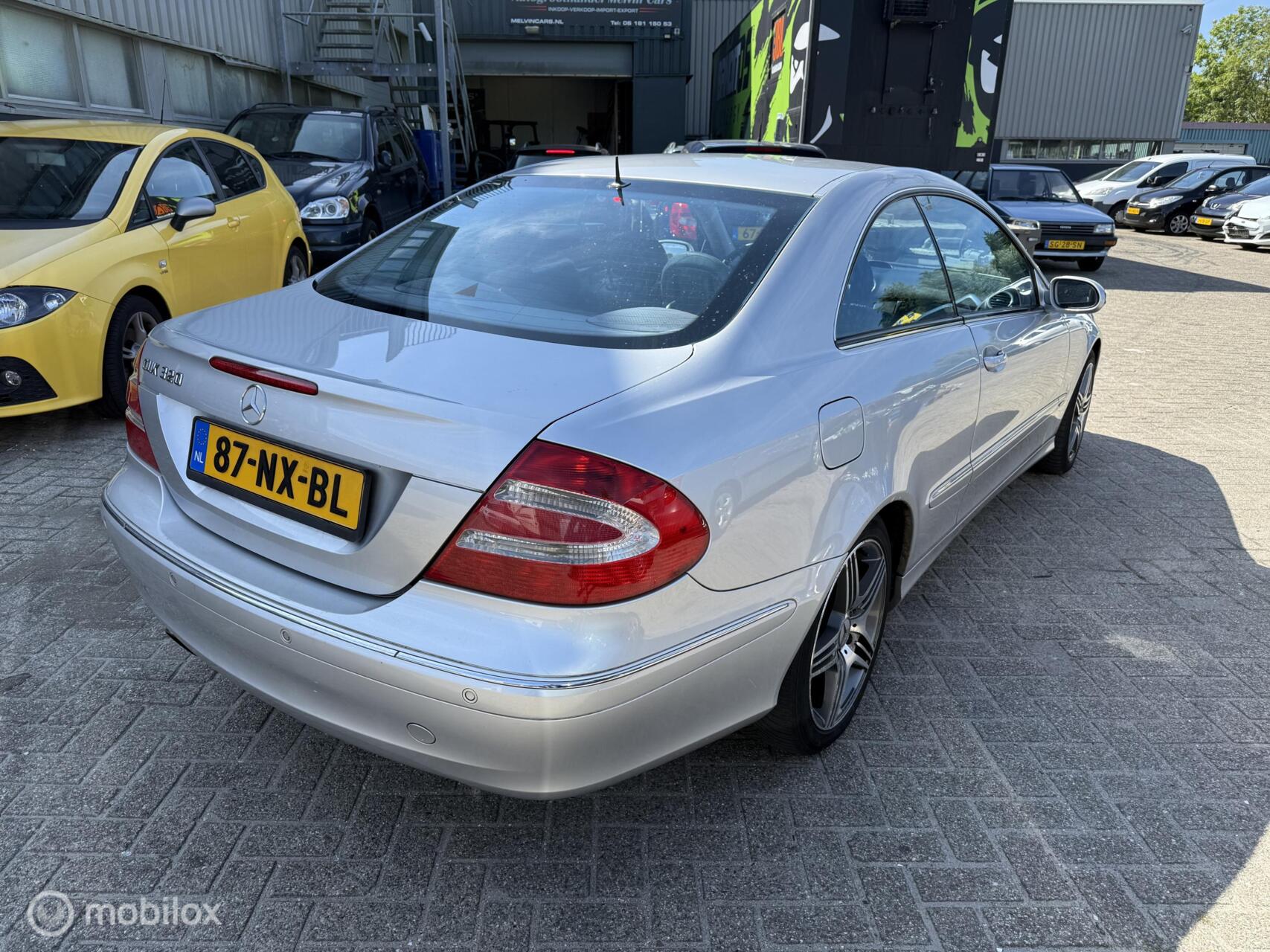 Foto van Mercedes-Benz CLK 320
