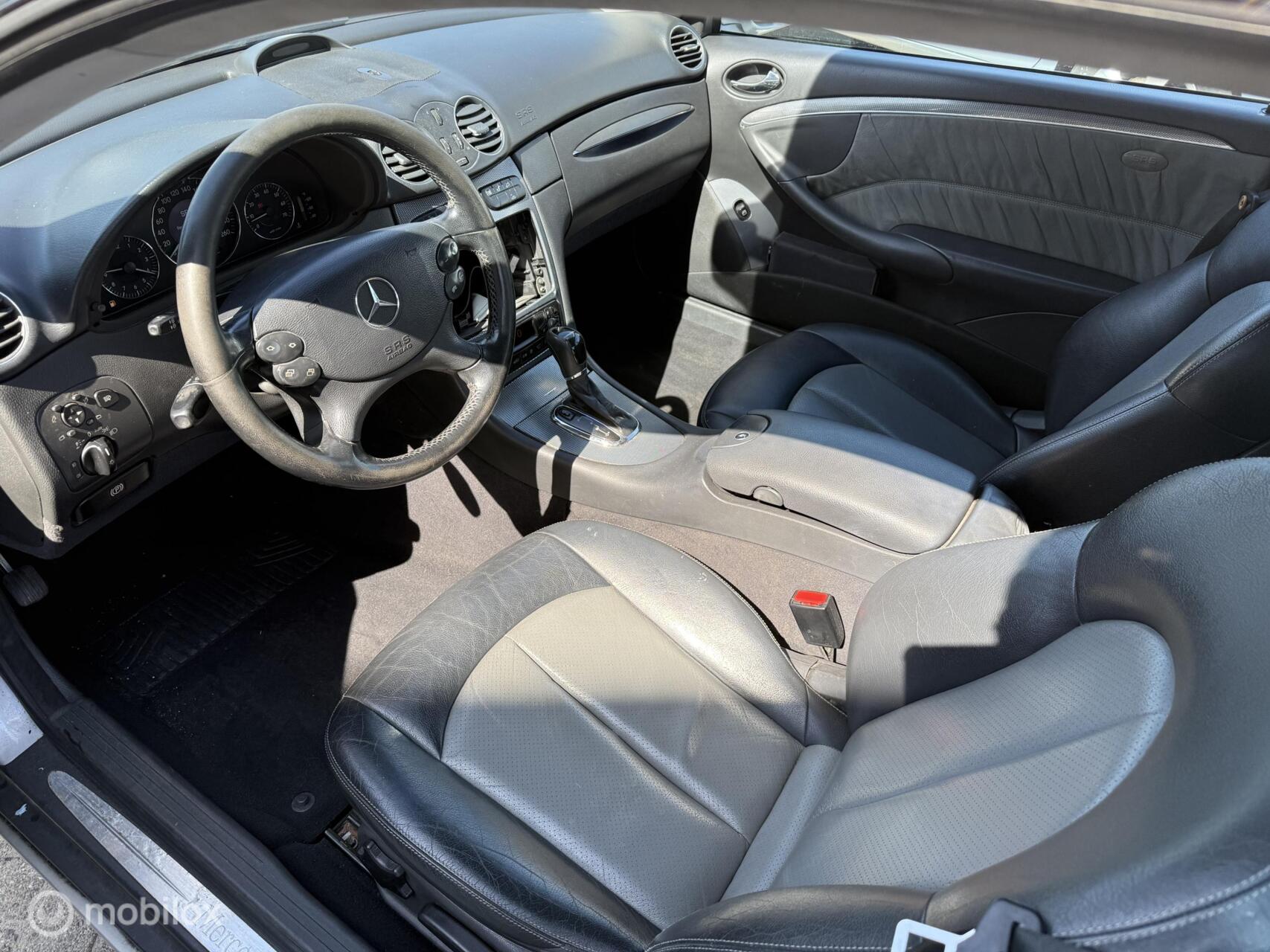 Foto van Mercedes-Benz CLK 320