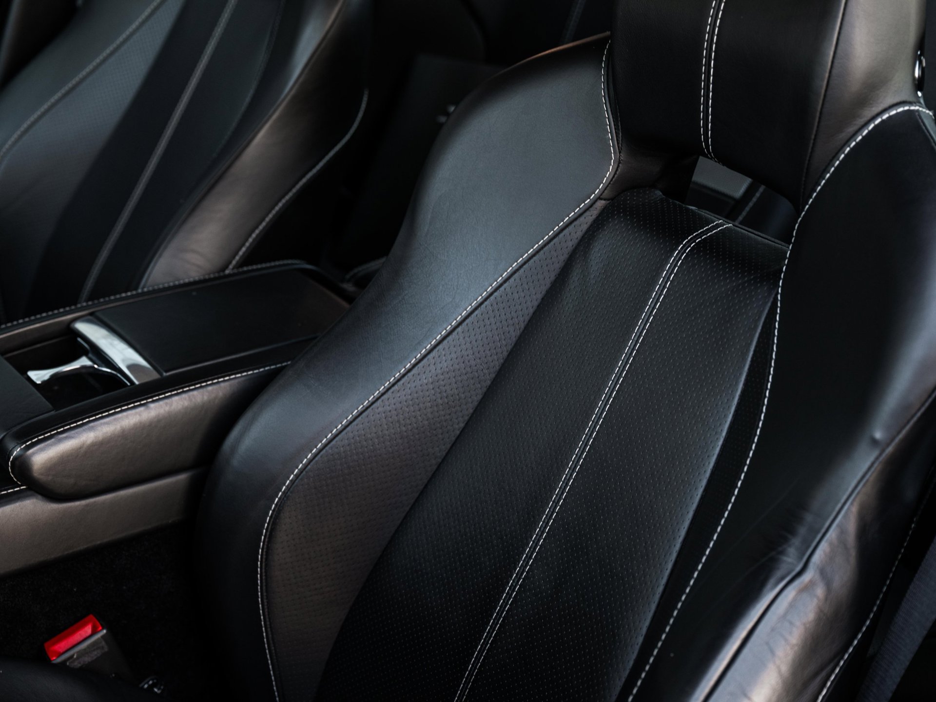 Foto van Aston Martin Db9