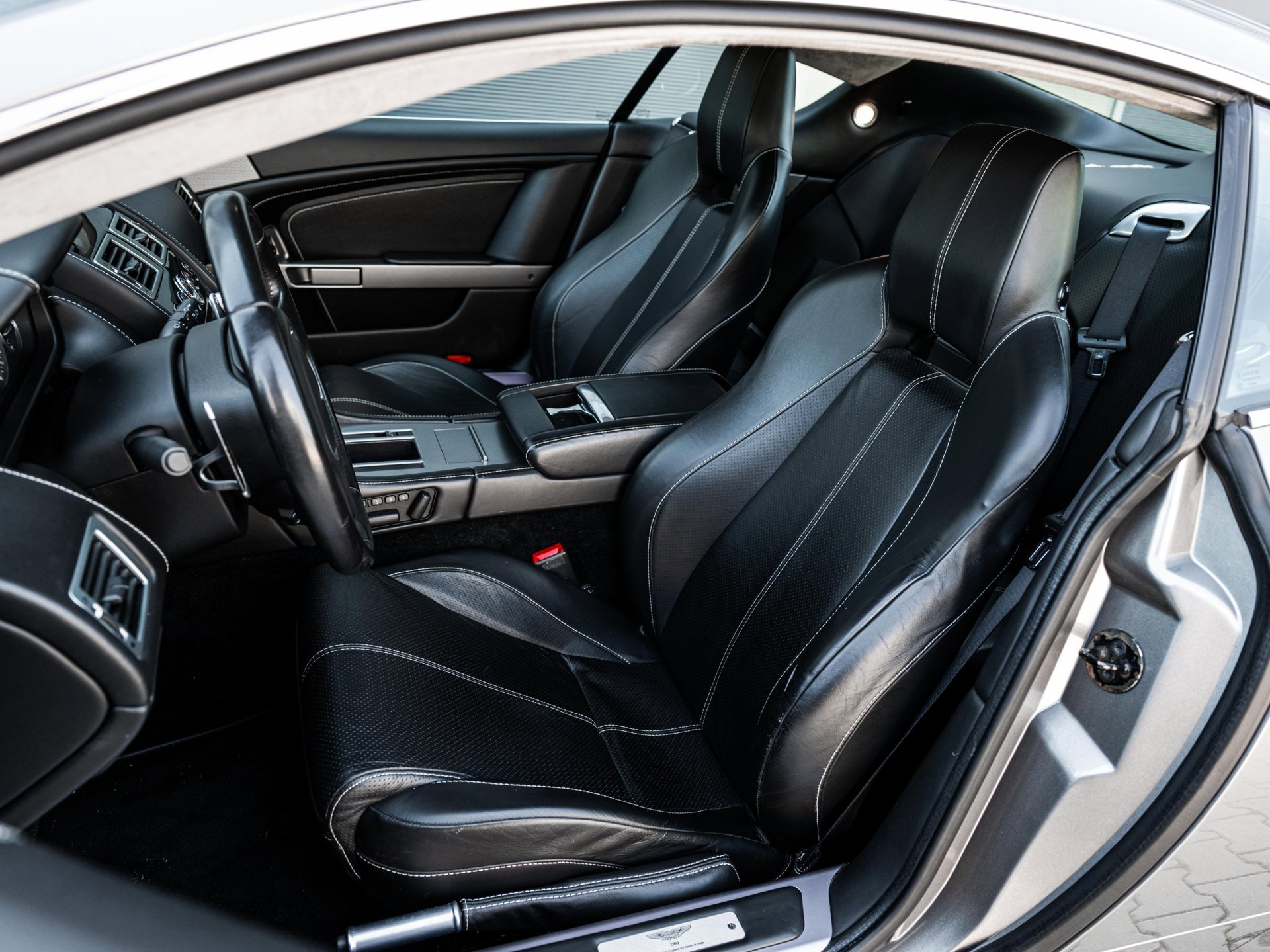 Foto van Aston Martin Db9