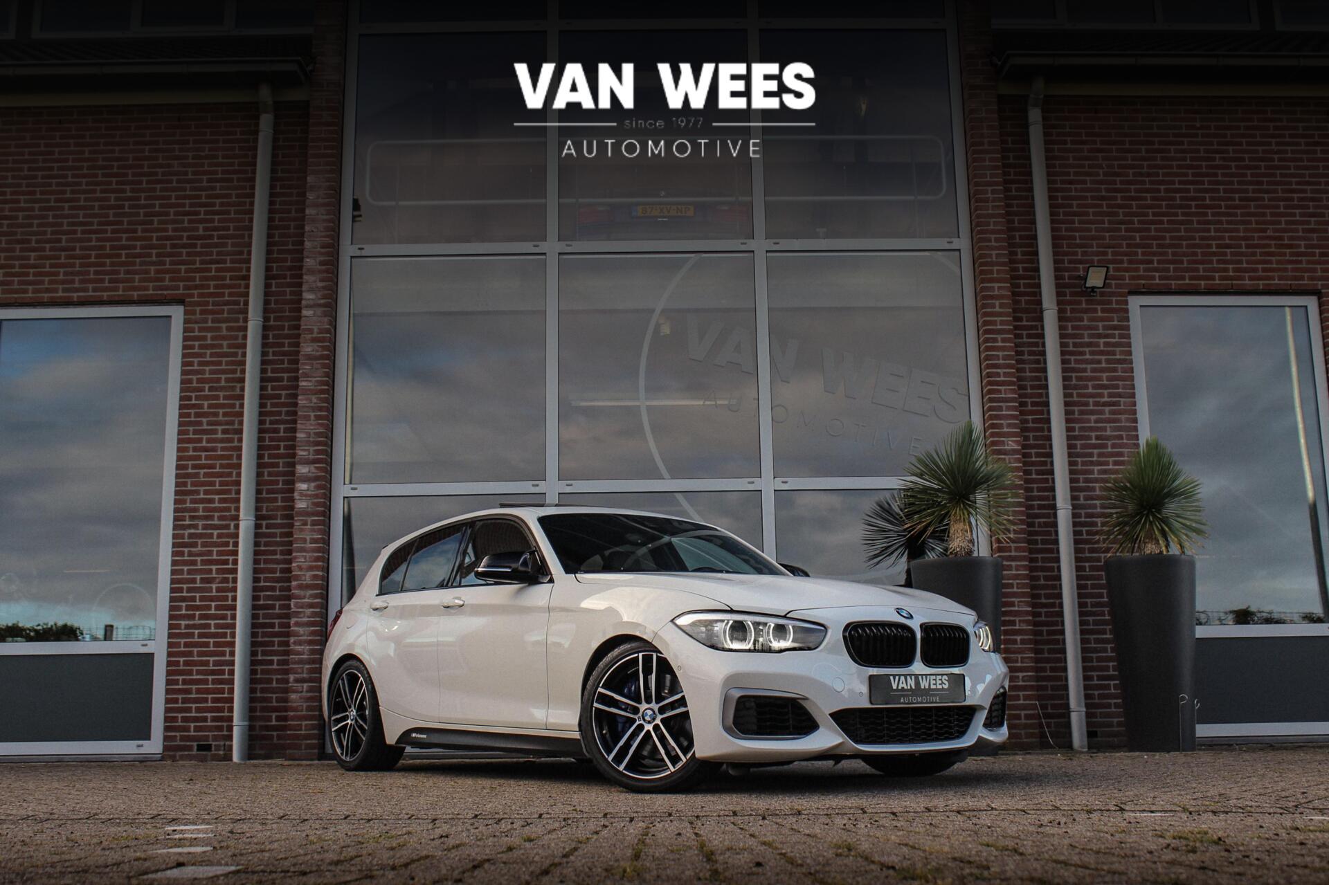 BMW 120i 120i Edition M Sport Shadow High Executive | 2e eigenaar | Driving Assistant | Schuif-/kanteldak | Camera | Harman Kardon | Keyless entry | LED | M sport remmen | PDC 2019 - voorkant