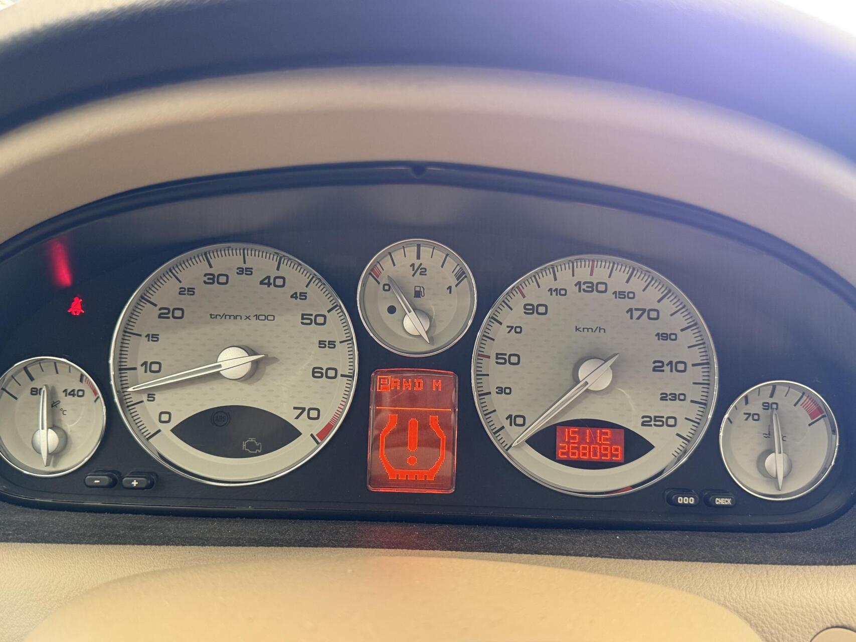 Foto van Peugeot 607