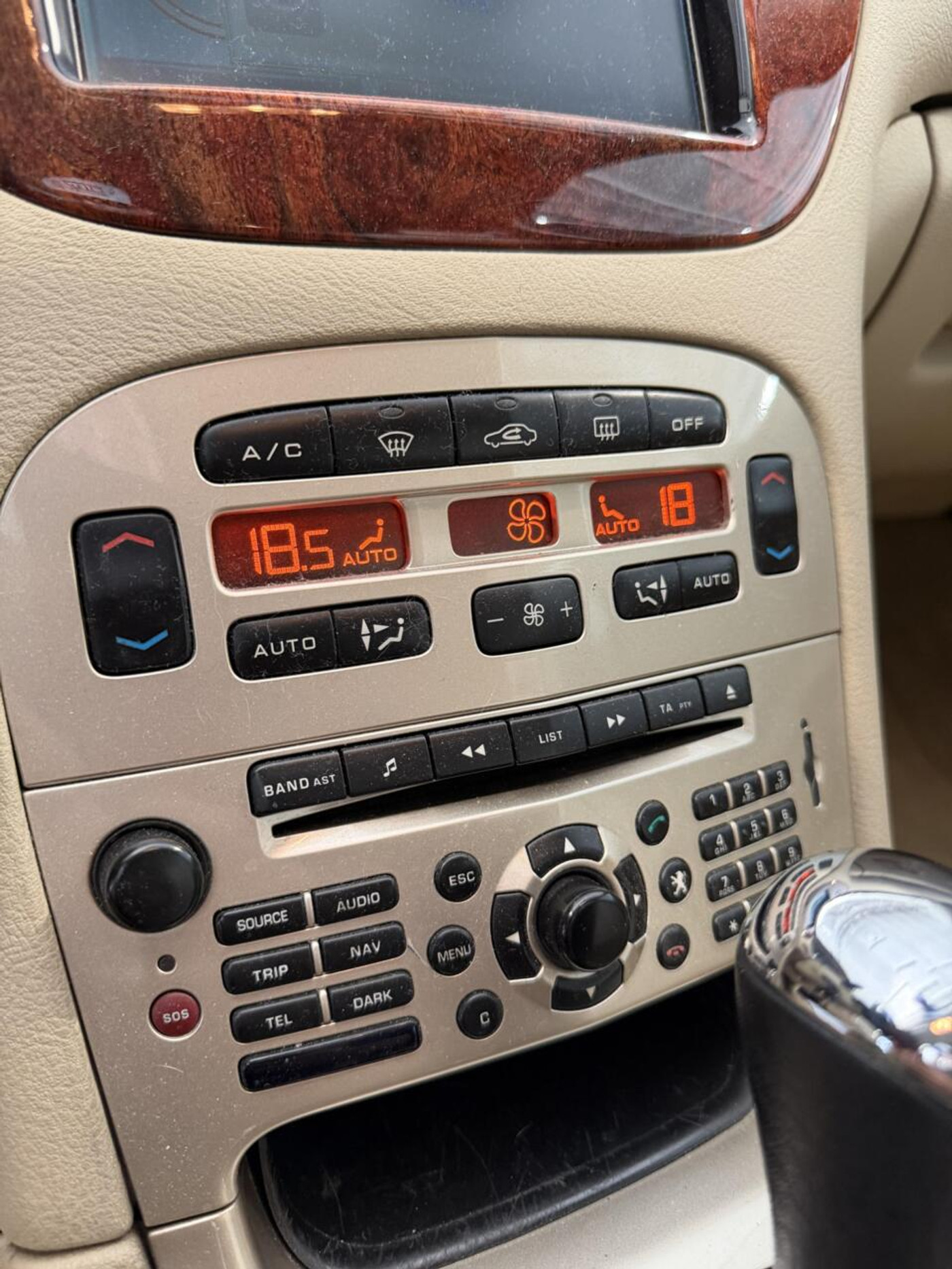 Foto van Peugeot 607