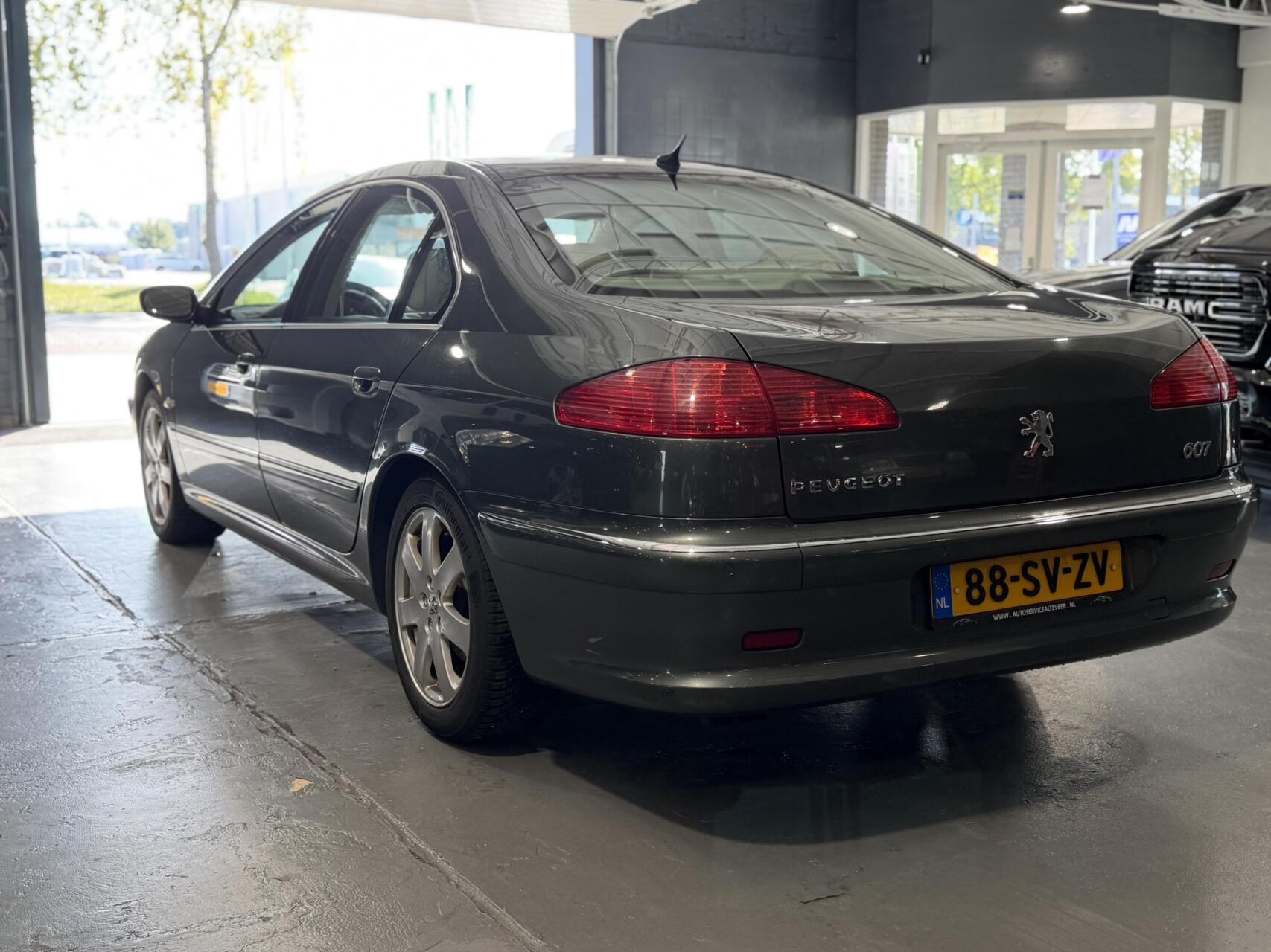 Foto van Peugeot 607