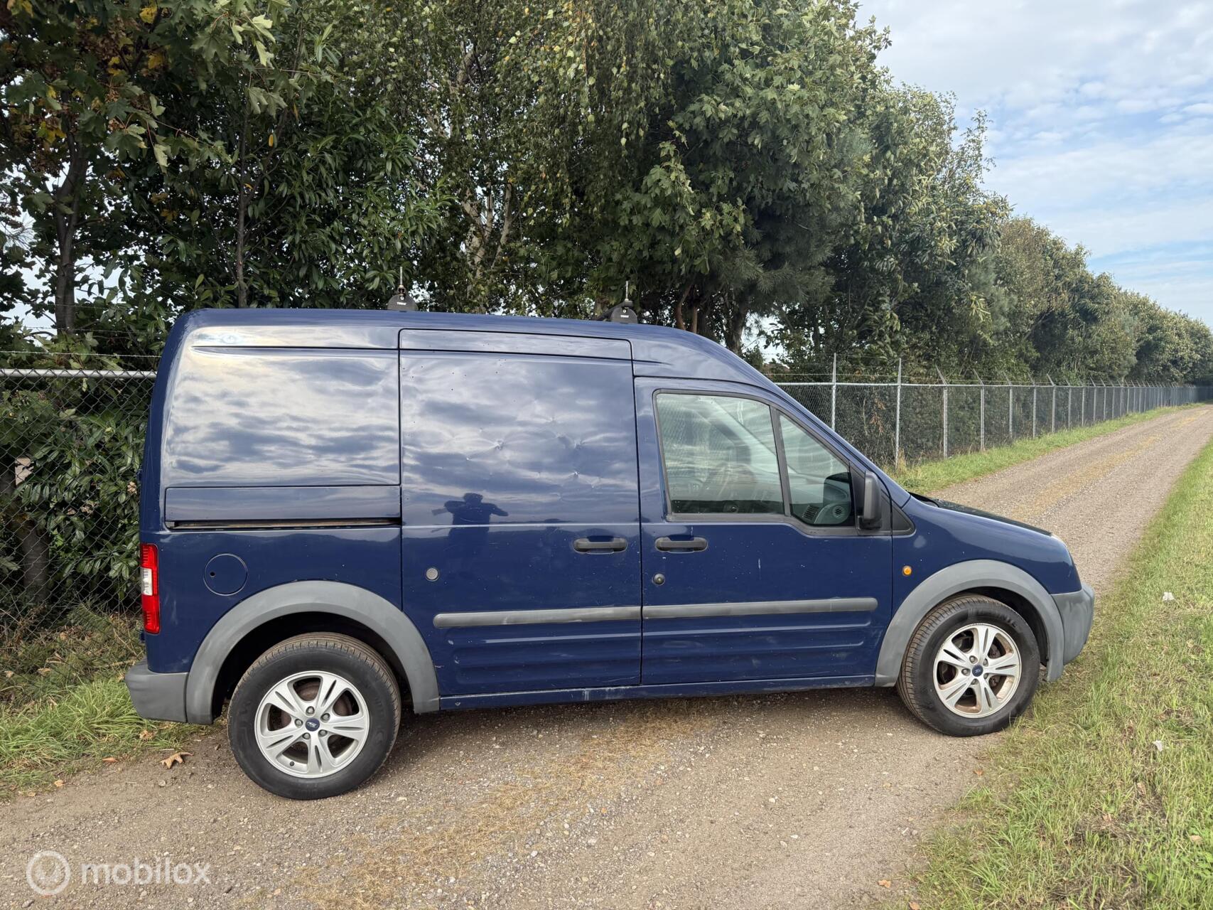 Foto van Ford Transit Connect T230l Van 1,8tdci 81