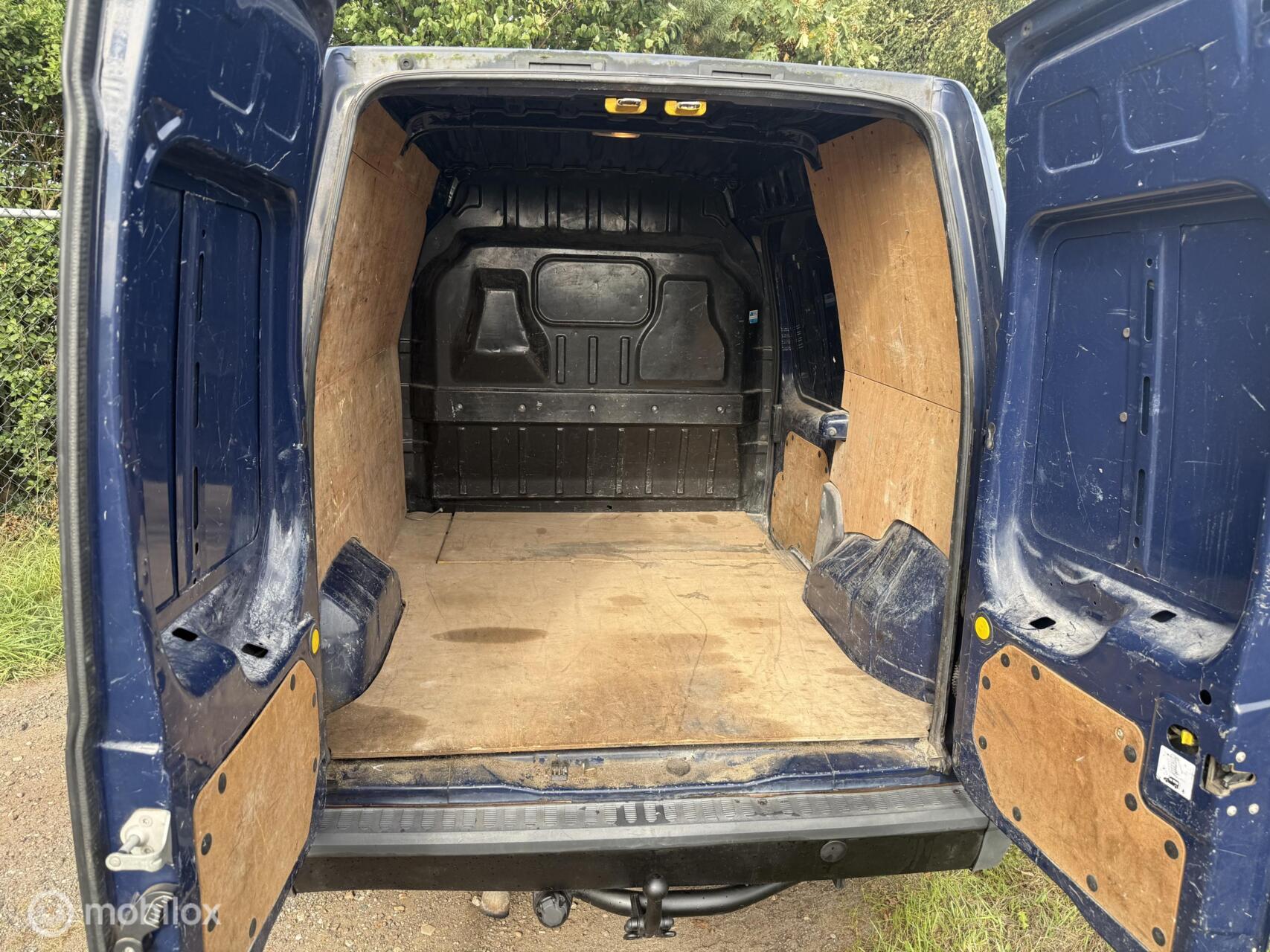 Foto van Ford Transit Connect T230l Van 1,8tdci 81
