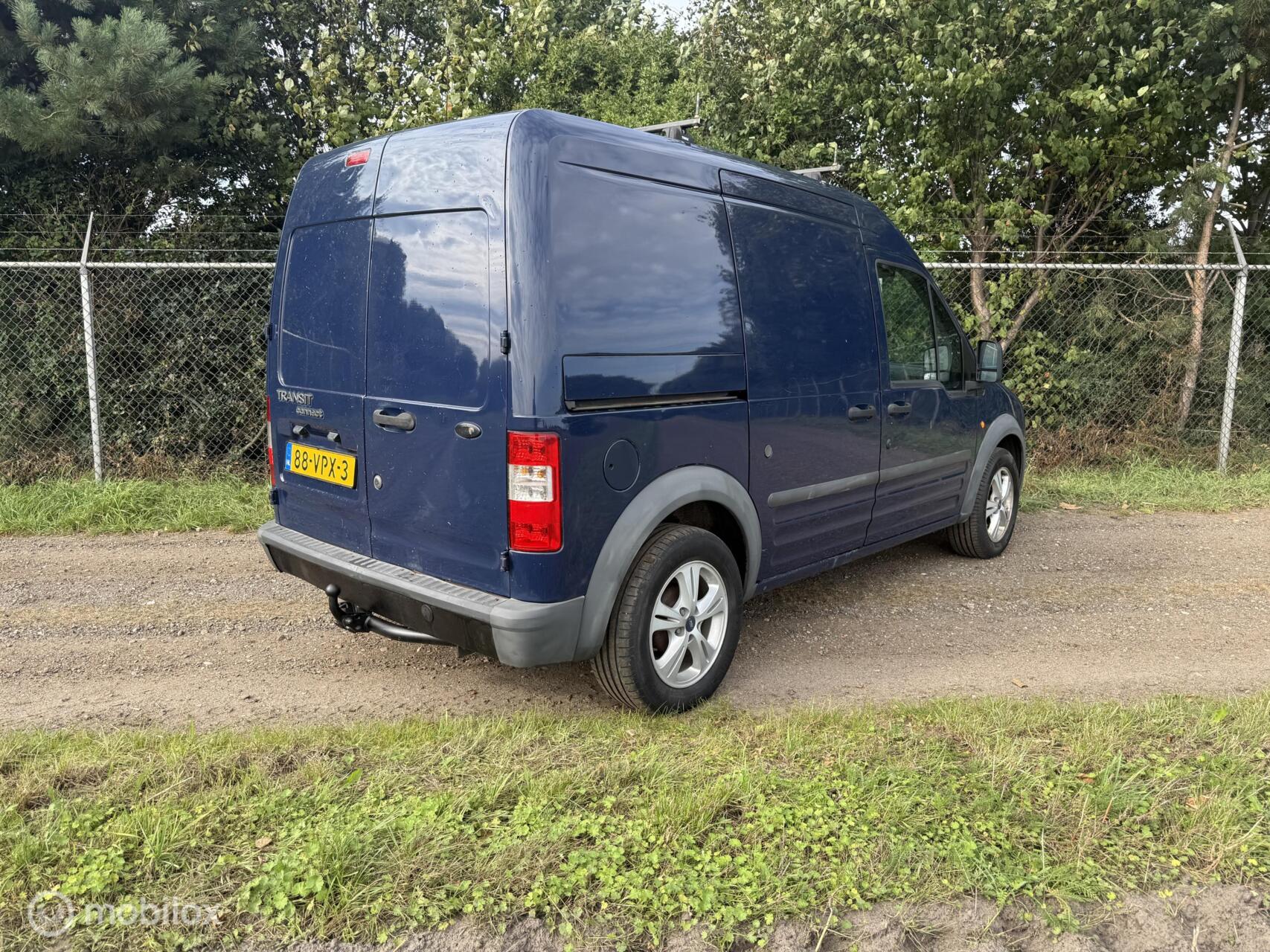 Foto van Ford Transit Connect T230l Van 1,8tdci 81