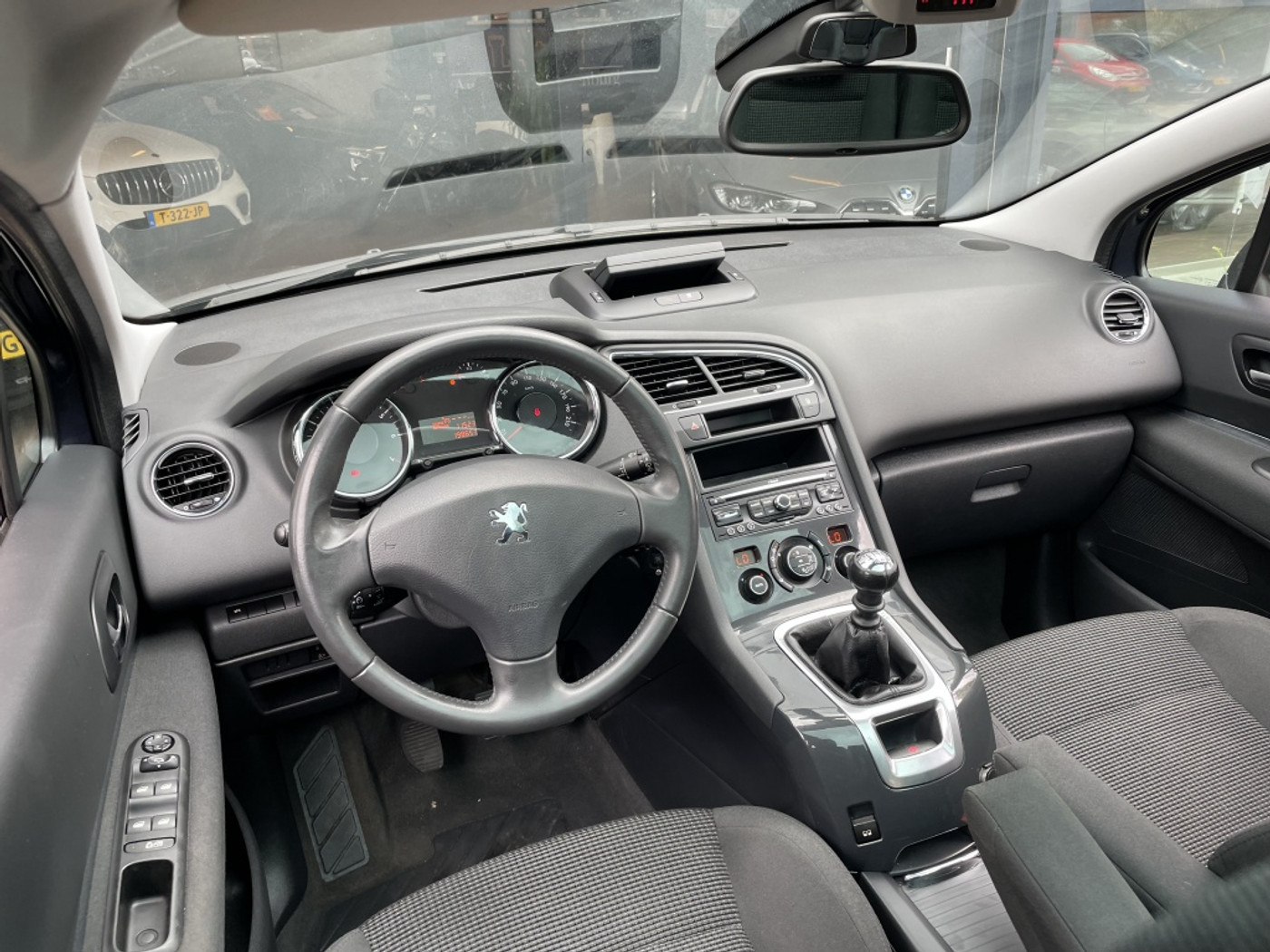 Foto van Peugeot 5008