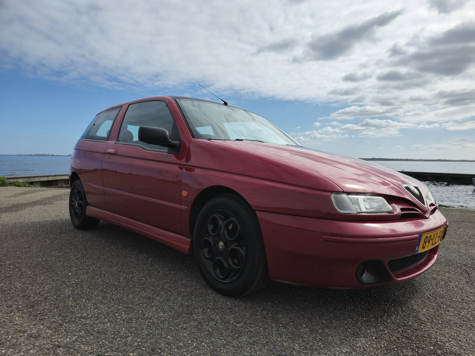 Alfa Romeo Alfa Romeo 145 2.0-16V T.Spark QV 1999 - voorkant